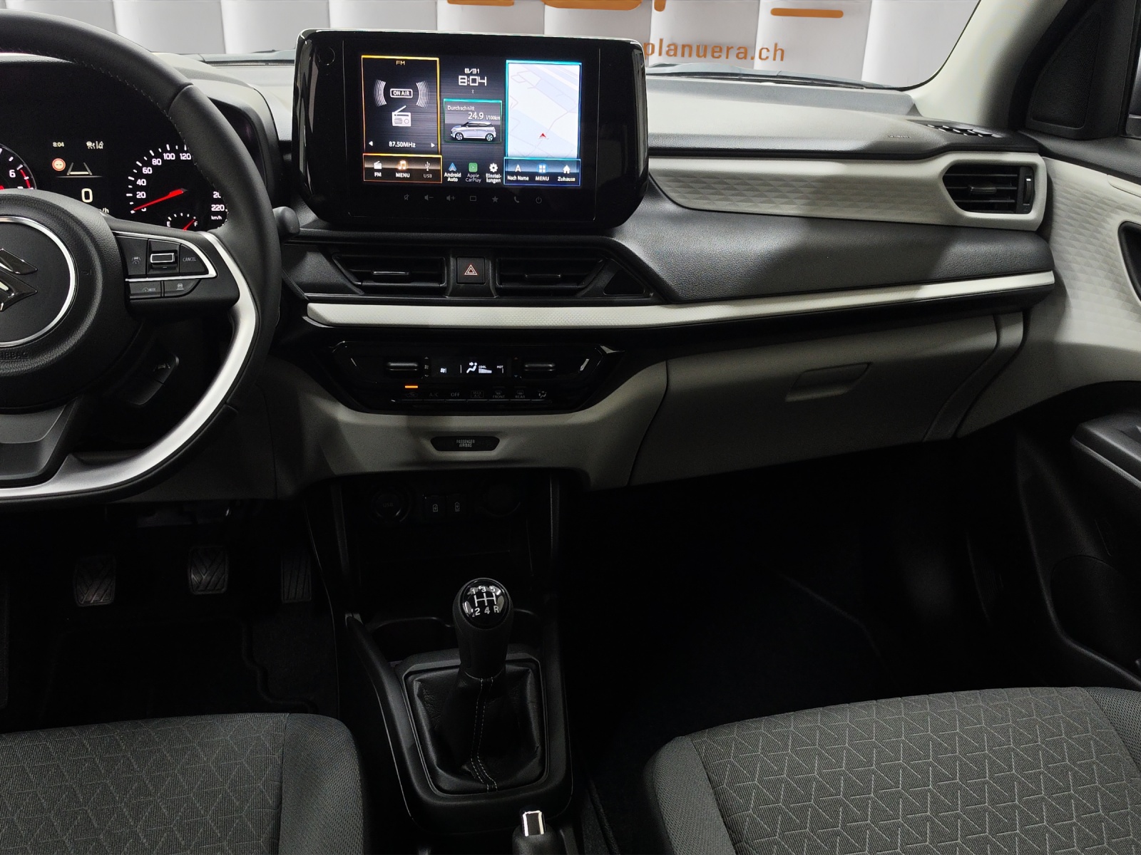 SUZUKI Swift 1.2 Compact+ Hybrid 4x4-image-9
