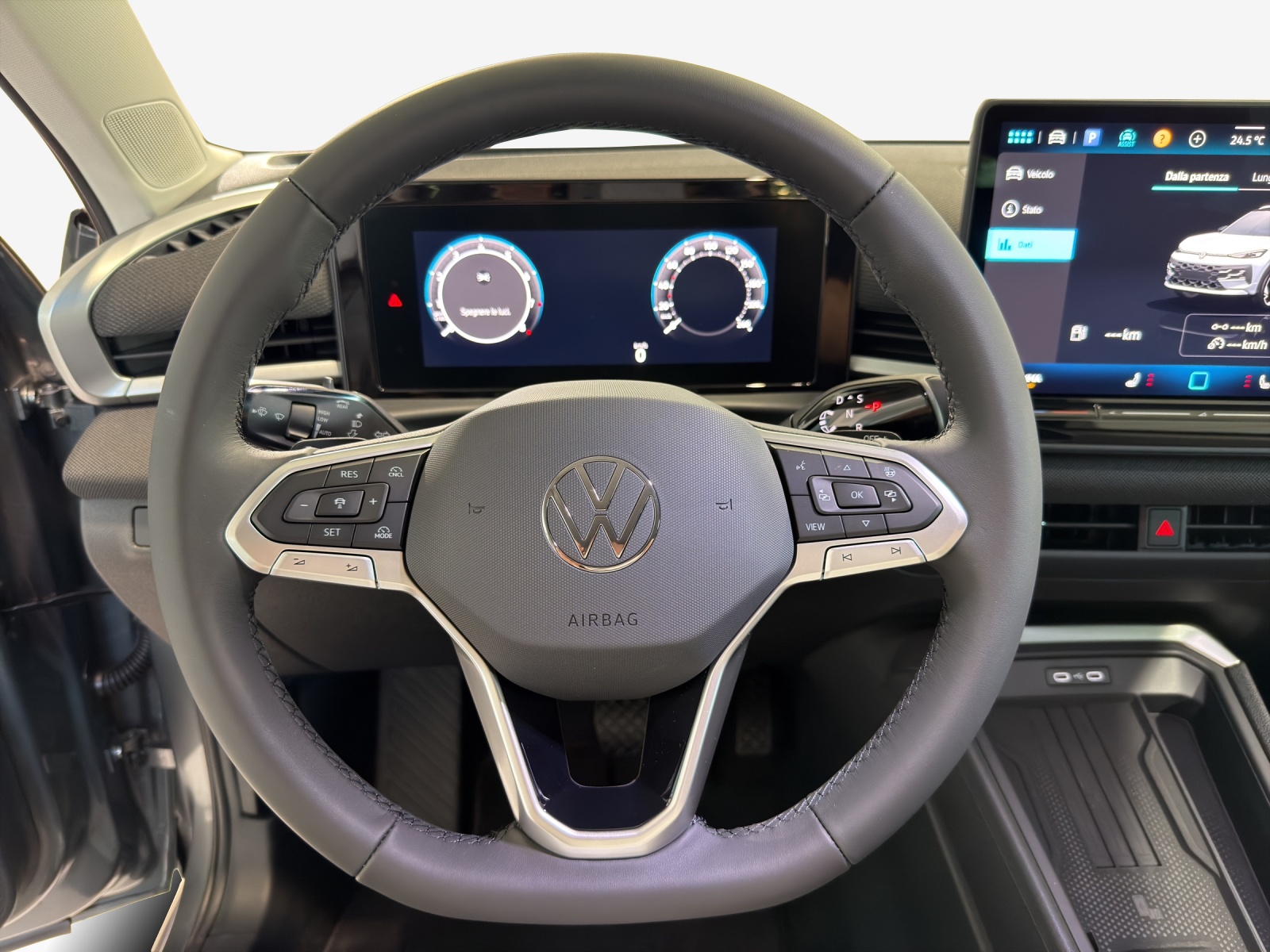 VW T-Roc 1.5 eTSI mHEV Life DSG-image-9