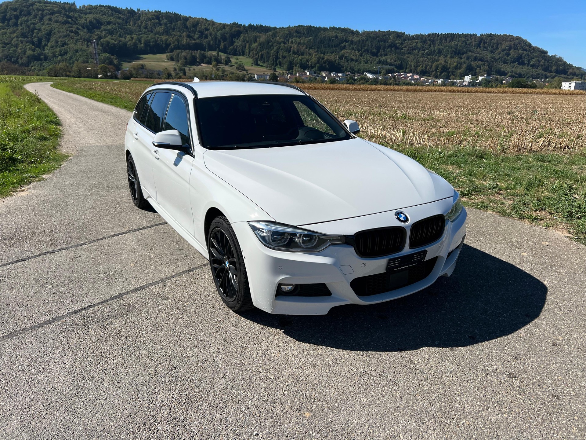 BMW 320d xDrive Touring Steptronic-image-6
