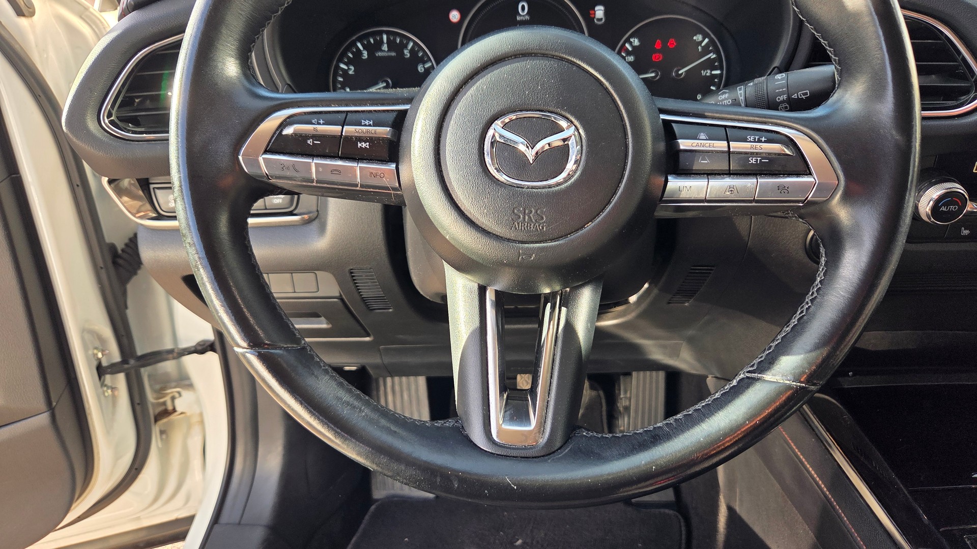 MAZDA CX-30 SKYACTIV-X 186 M Hybrid AWD Homura Automat-image-13