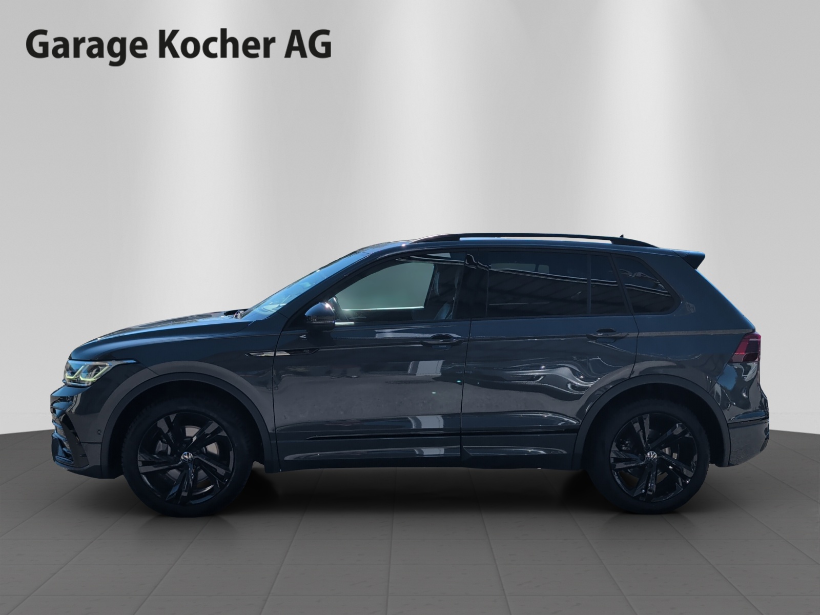 VW Tiguan 2.0TSI R-Line 4Motion DSG-image-2