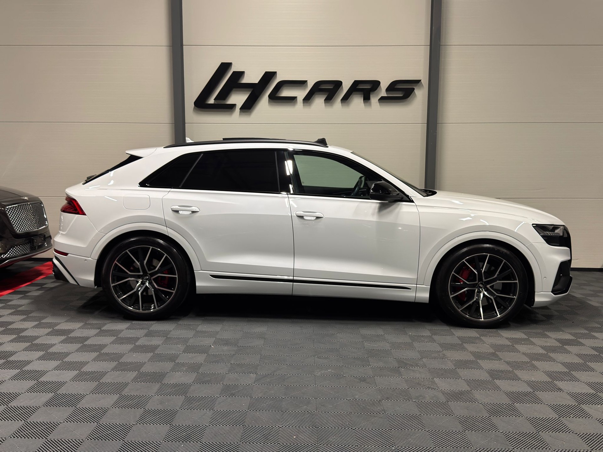 AUDI SQ8 4.0 V8 TDI quattro T-Tronic-image-4