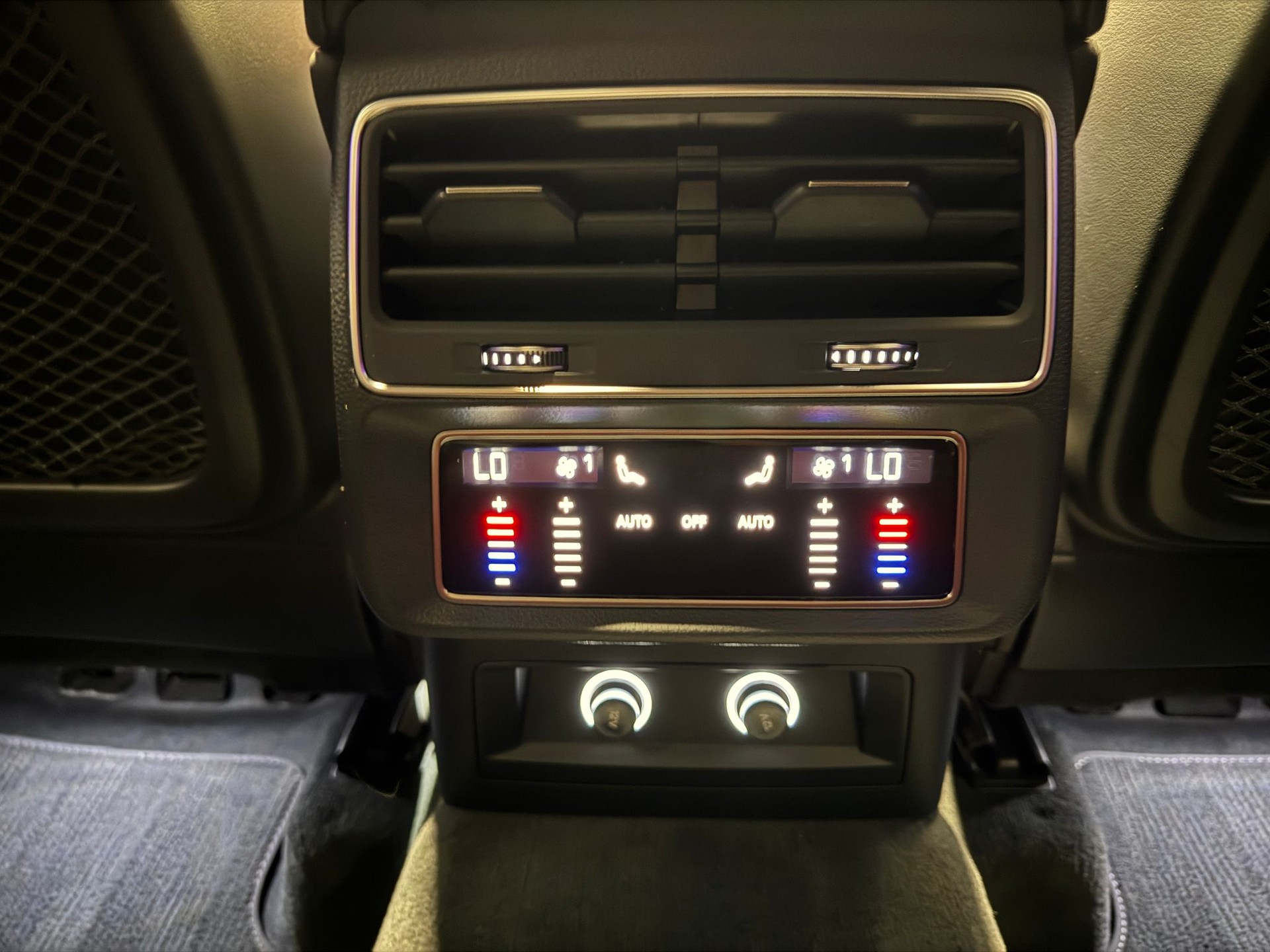 AUDI SQ8 4.0 V8 TDI quattro T-Tronic-image-15