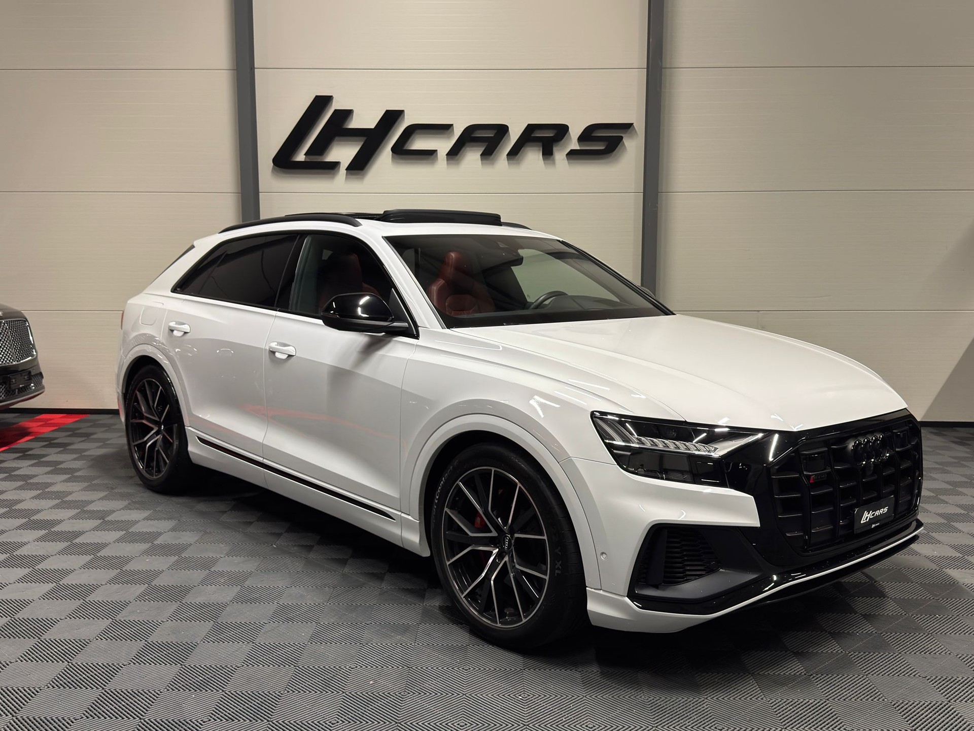 AUDI SQ8 4.0 V8 TDI quattro T-Tronic-image-5