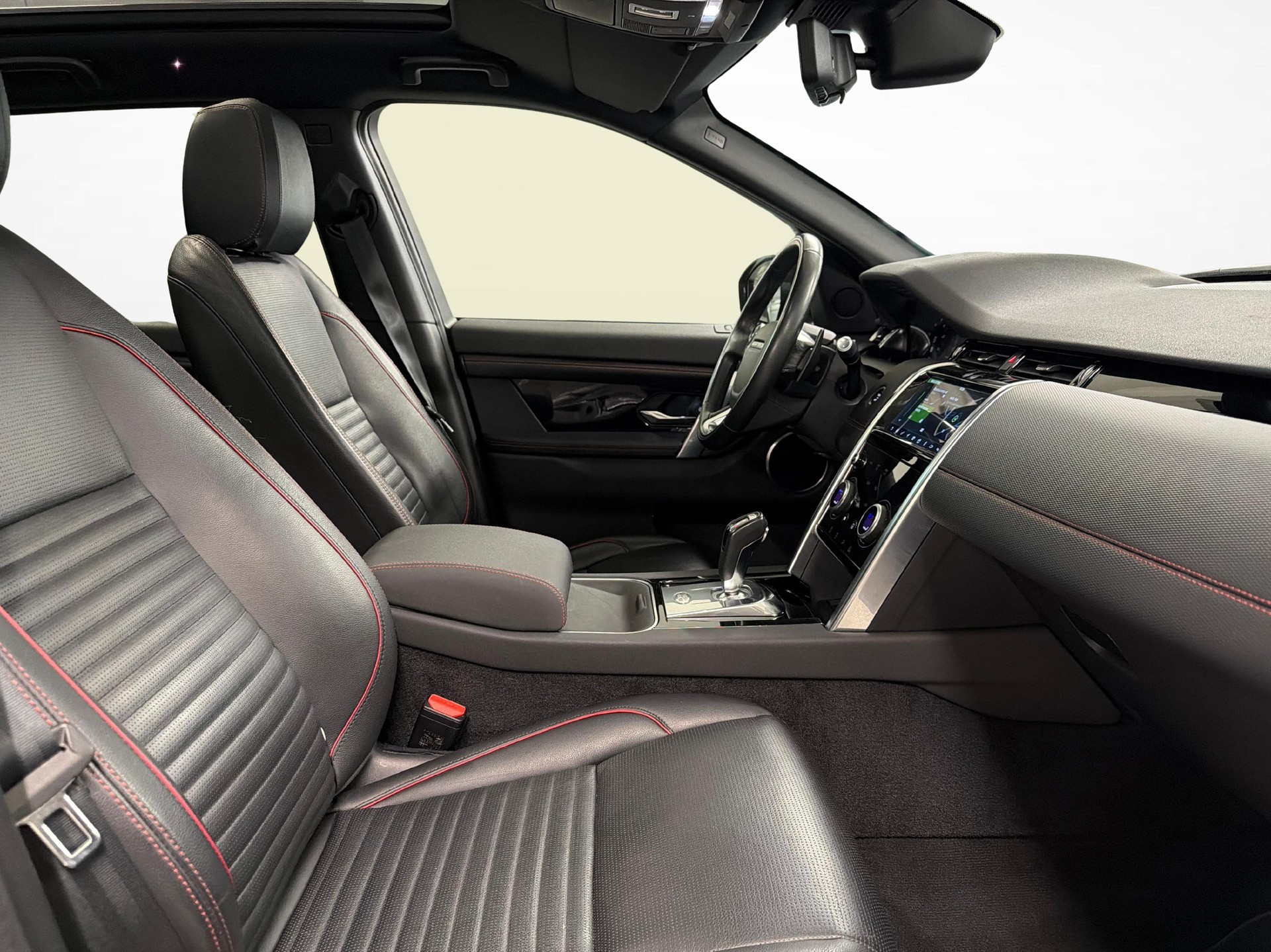 LAND ROVER Discovery Sport 2.0 Si4 R-Dynamic S-image-9