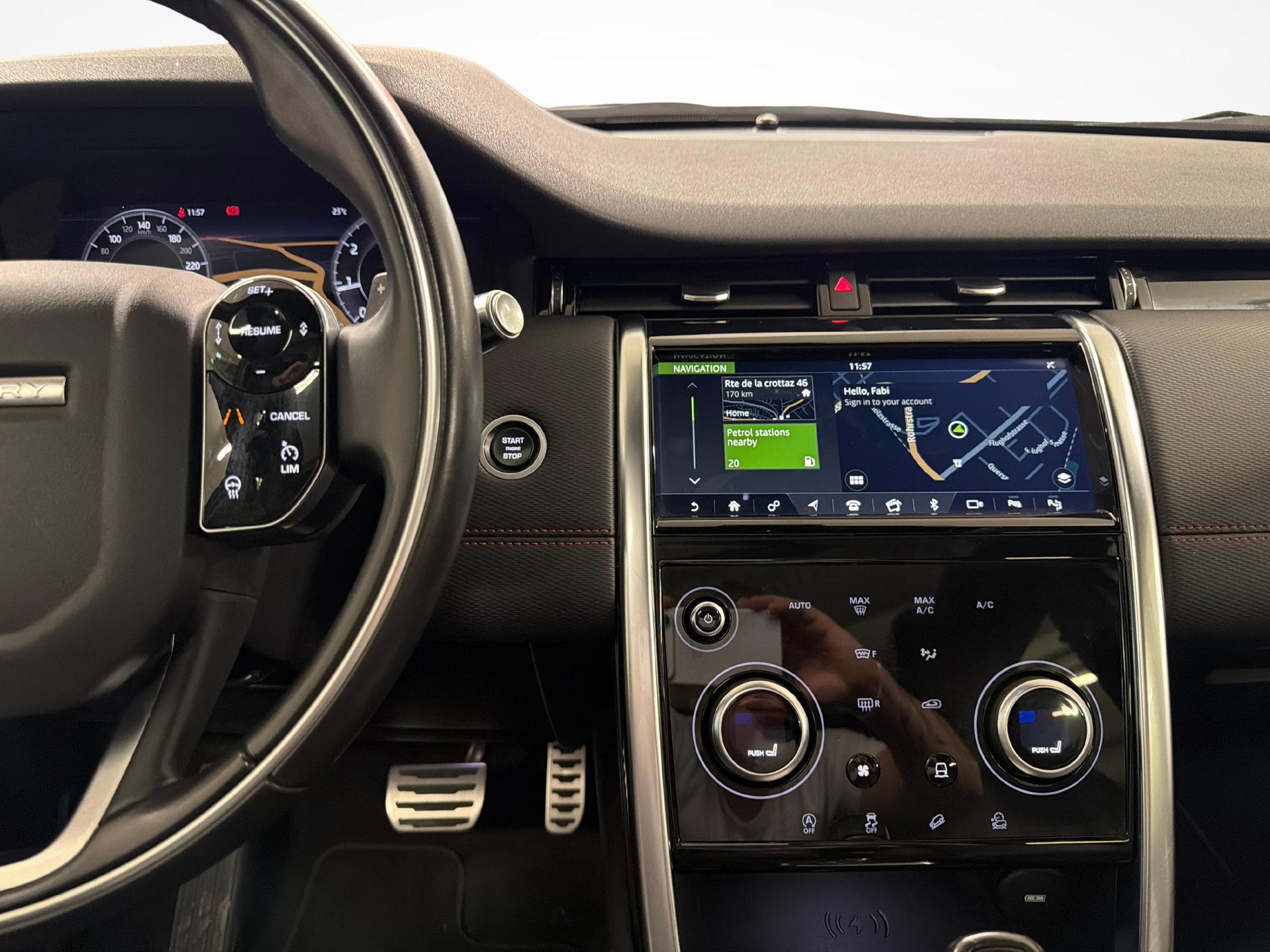 LAND ROVER Discovery Sport 2.0 Si4 R-Dynamic S-image-14