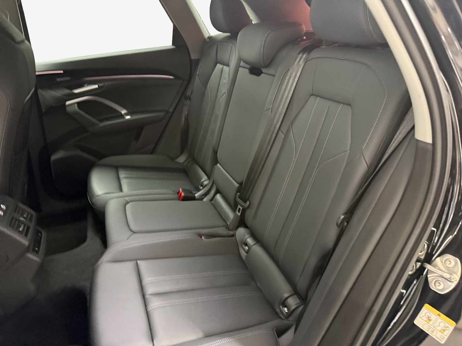 AUDI Q5 TDI quattro 150 kW S-tronic-image-11