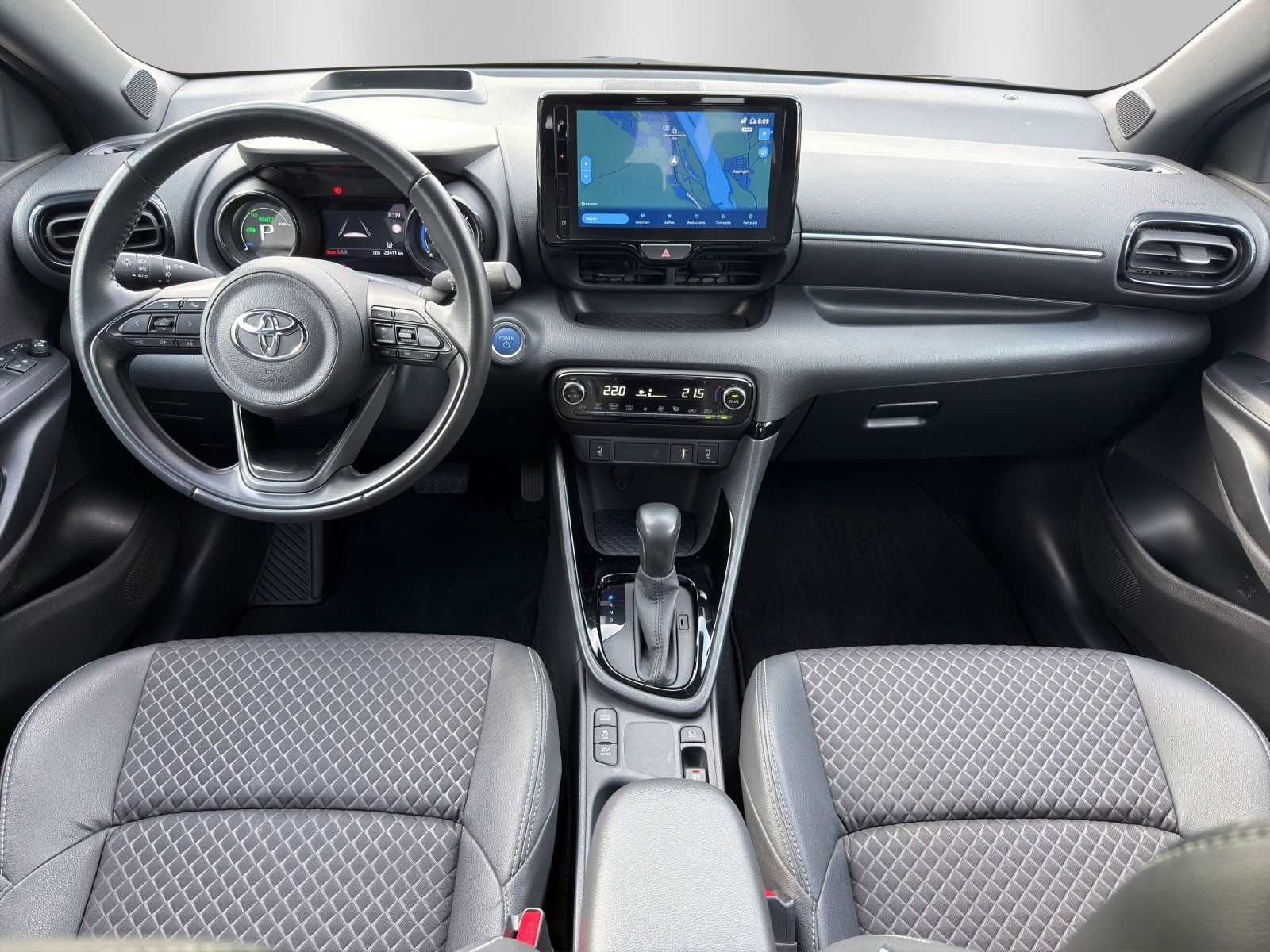 TOYOTA Yaris 1.5 Pop e-CVT-image-12