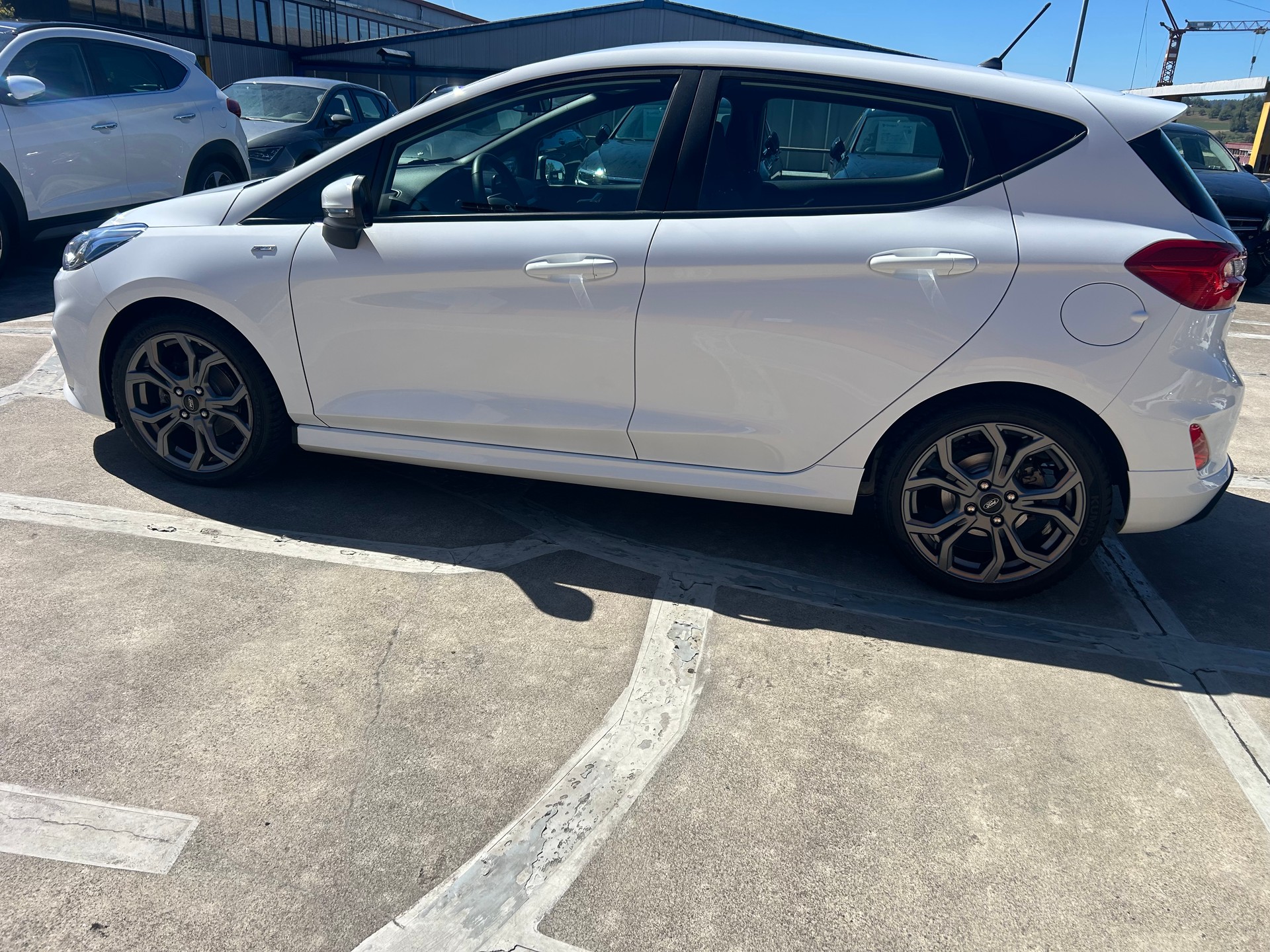 FORD Fiesta 1.1 SCTi ST Line-image-1