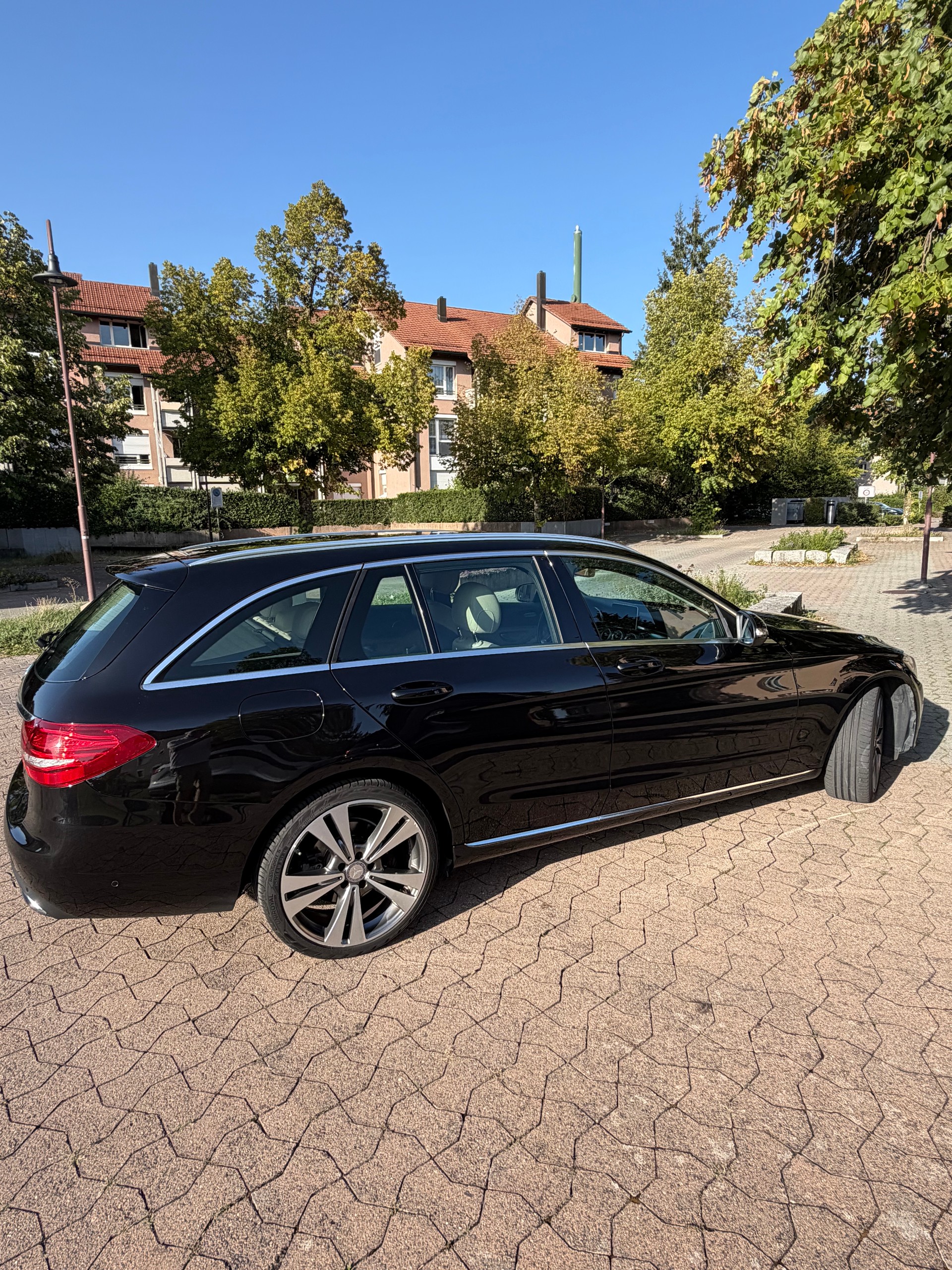 MERCEDES-BENZ C 220 BlueTec Avantgarde-image-3
