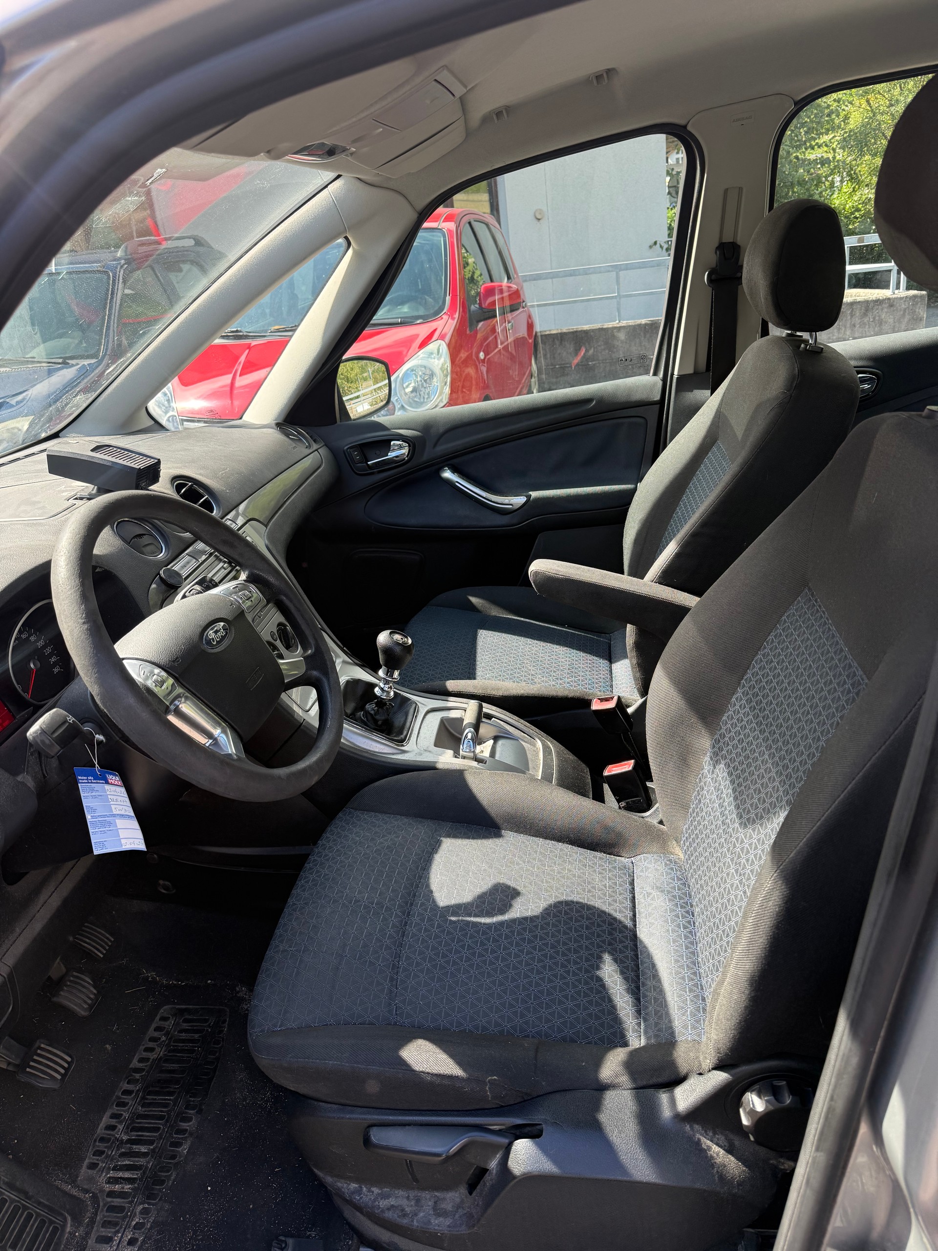FORD Galaxy 2.0 TDCi Ambiente-image-8