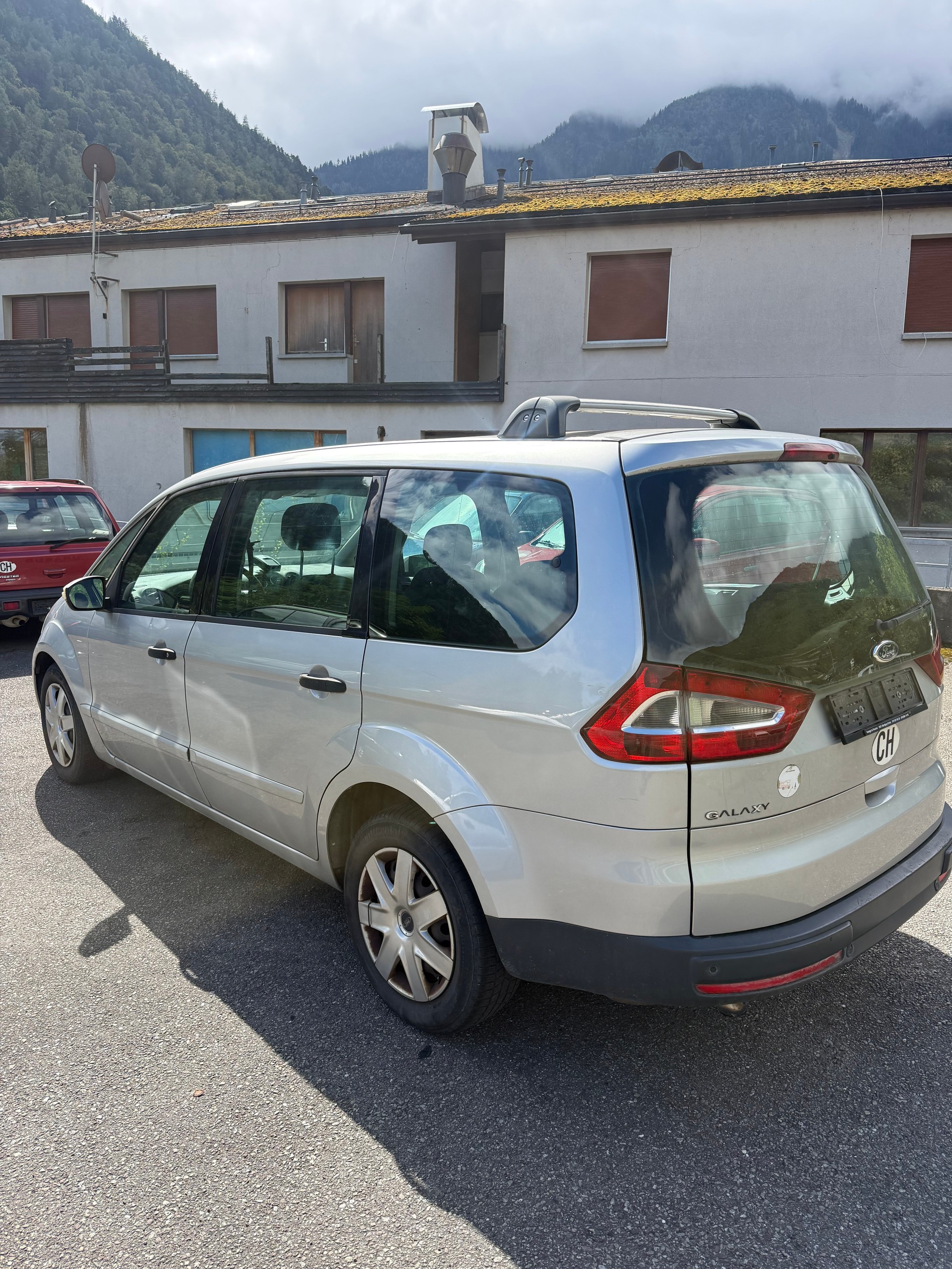 FORD Galaxy 2.0 TDCi Ambiente-image-5