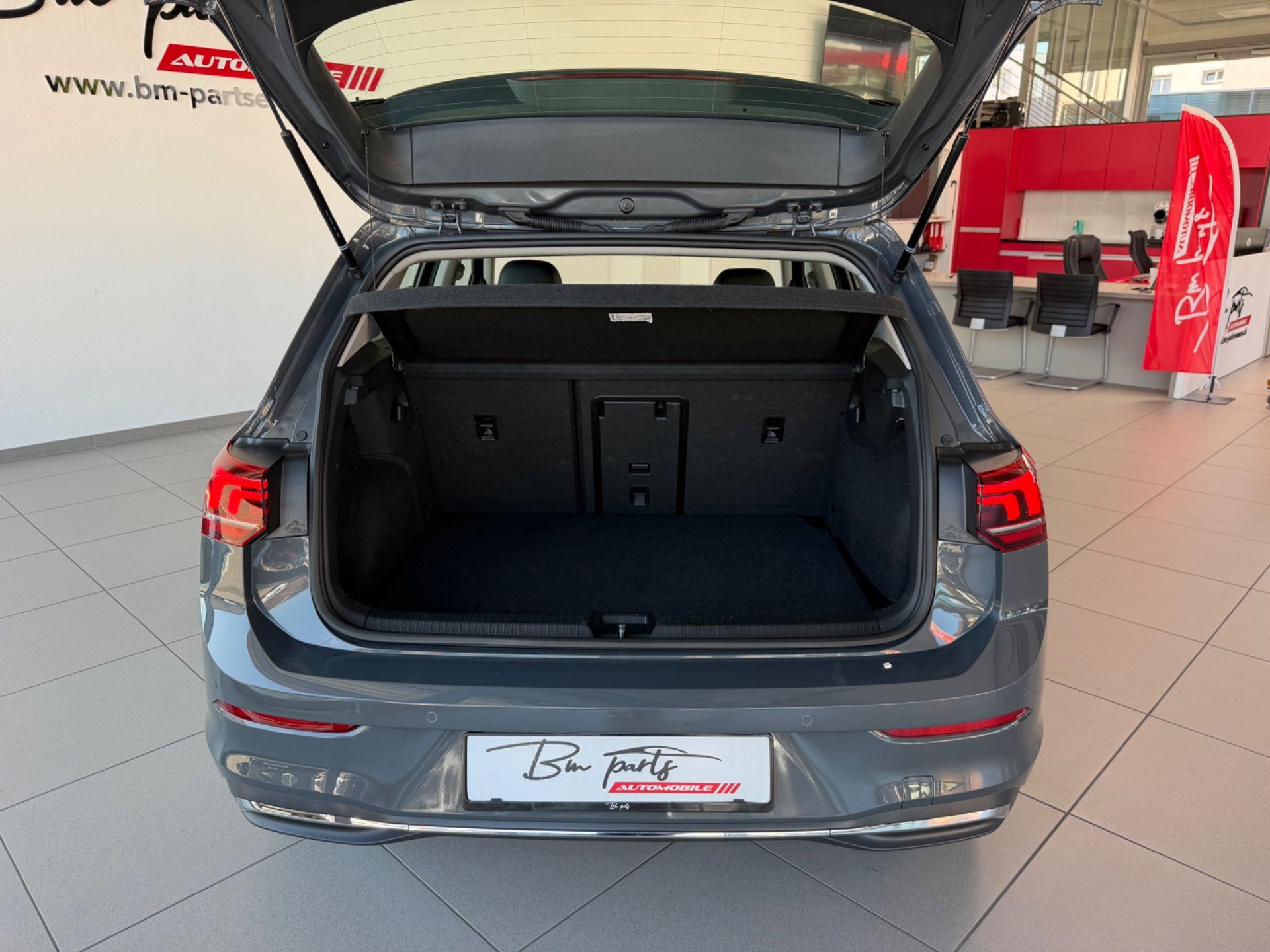VW Golf 2.0 TDI Style DSG-image-22