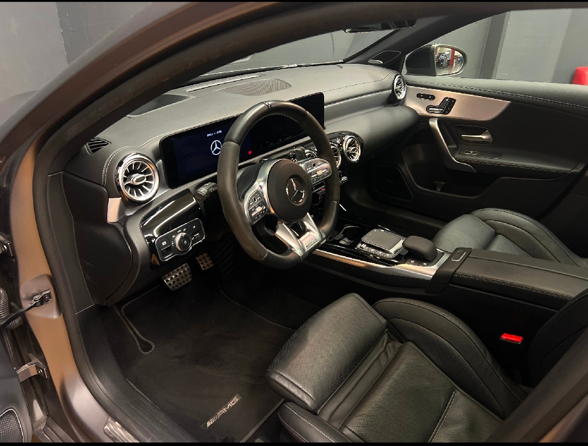 MERCEDES-BENZ A 45 S AMG 4matic+-image-4