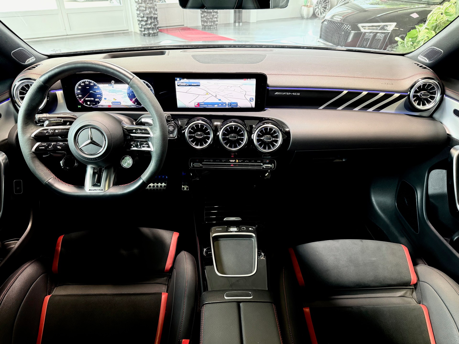 MERCEDES-BENZ CLA 45 S AMG 4Matic+ 8G-DCT-image-17