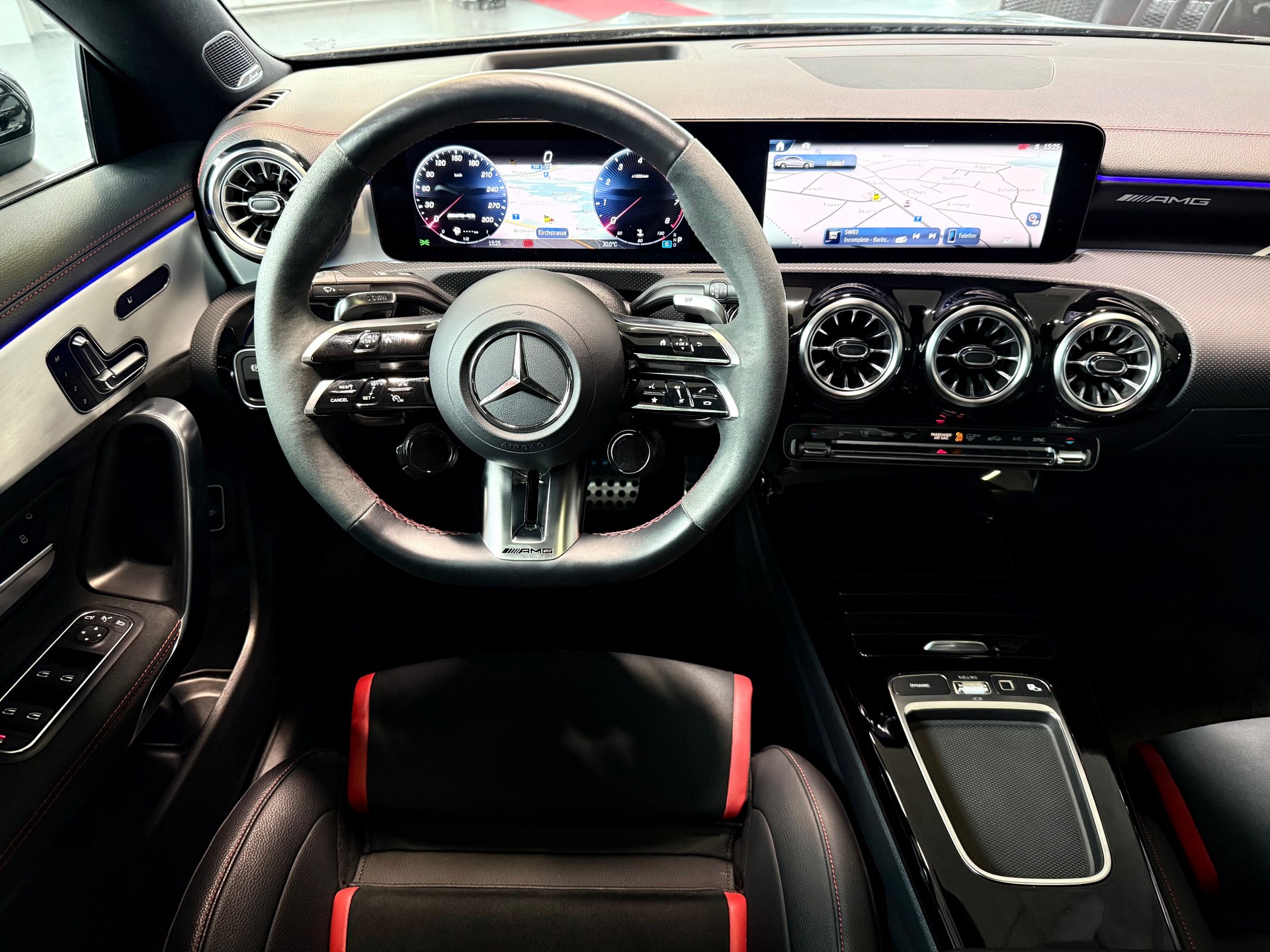 MERCEDES-BENZ CLA 45 S AMG 4Matic+ 8G-DCT-image-16