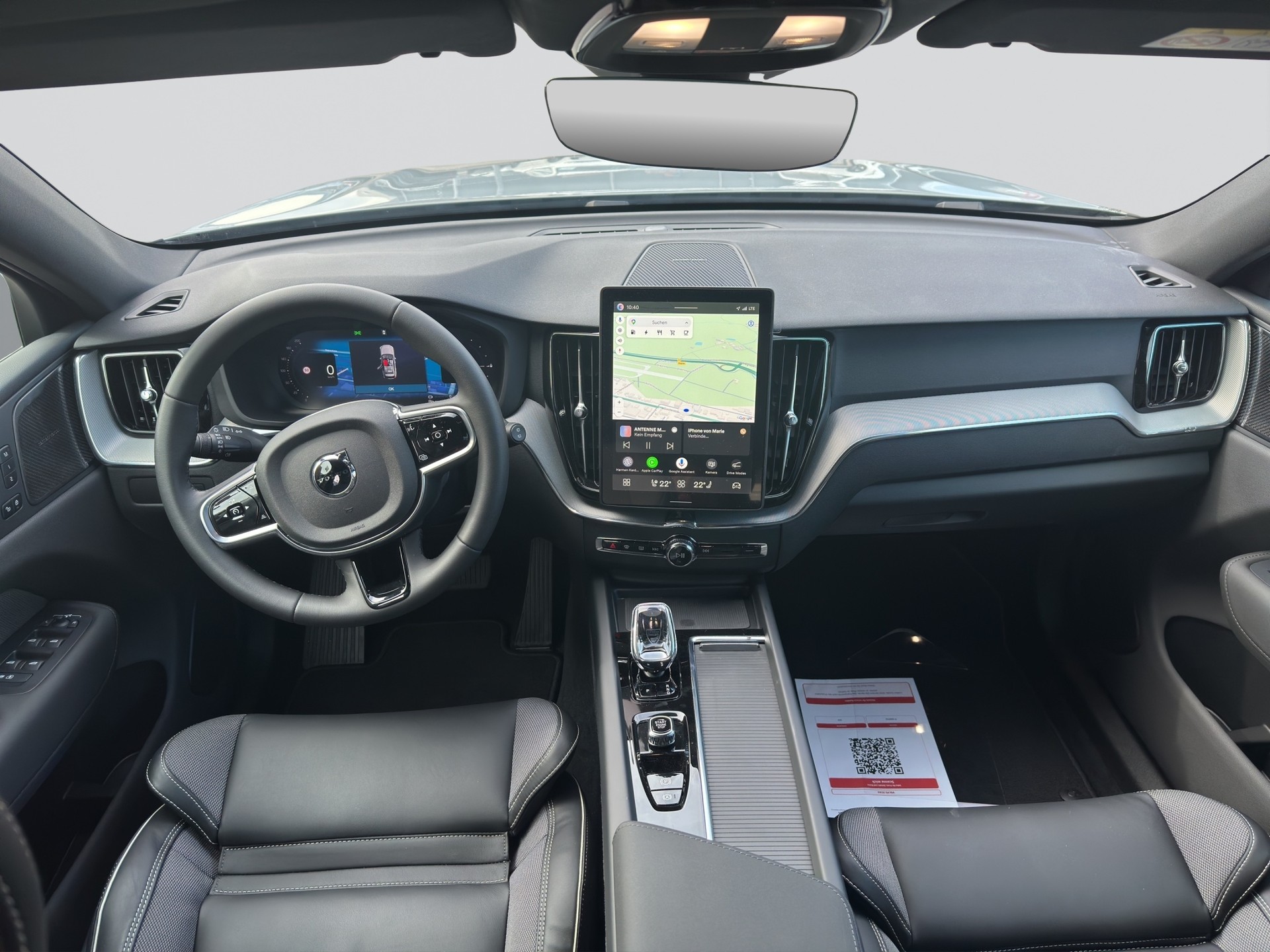 VOLVO XC60 T6 eAWD PluginHybrid Plus Black Edition Geartronic-image-13
