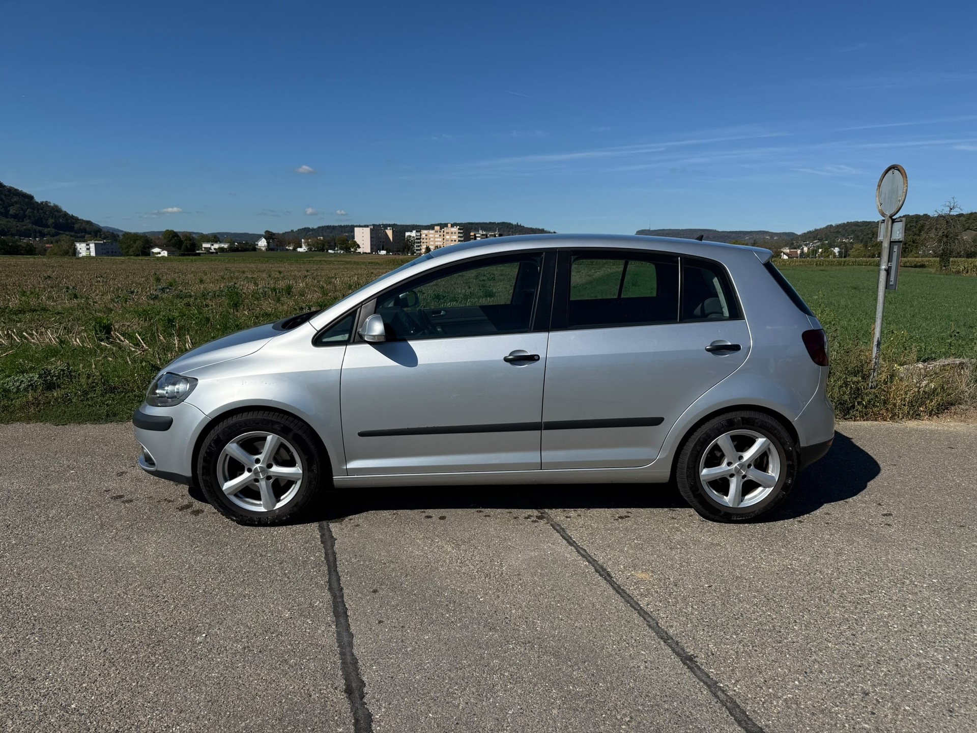 VW Golf Plus 1.6 FSI Comfortline-image-1