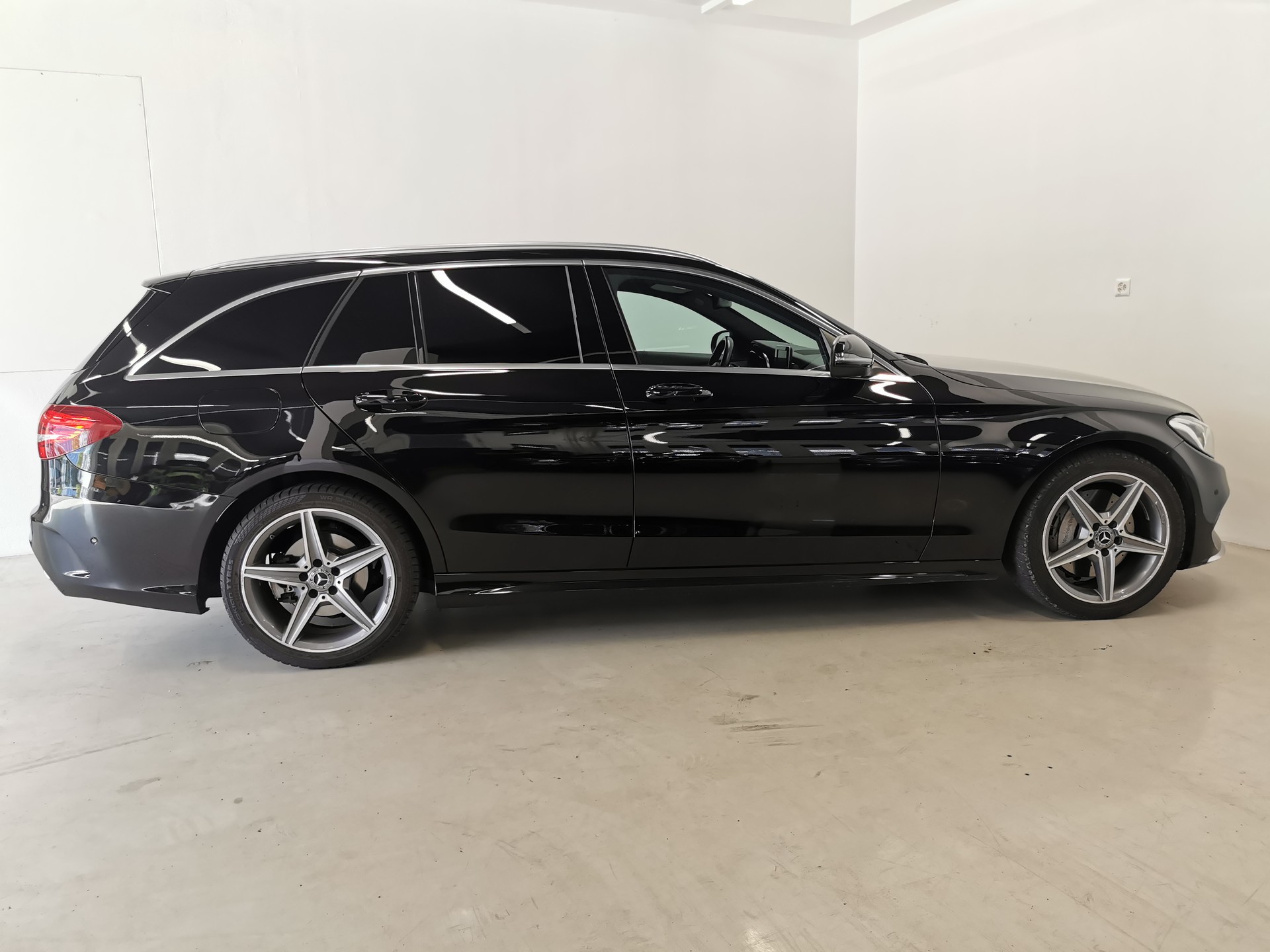 MERCEDES-BENZ C 250 d 4Matic 9G-Tronic-image-3