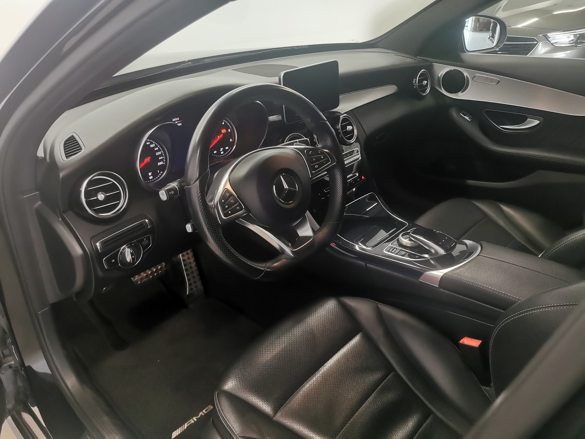 MERCEDES-BENZ C 250 d 4Matic 9G-Tronic-image-6