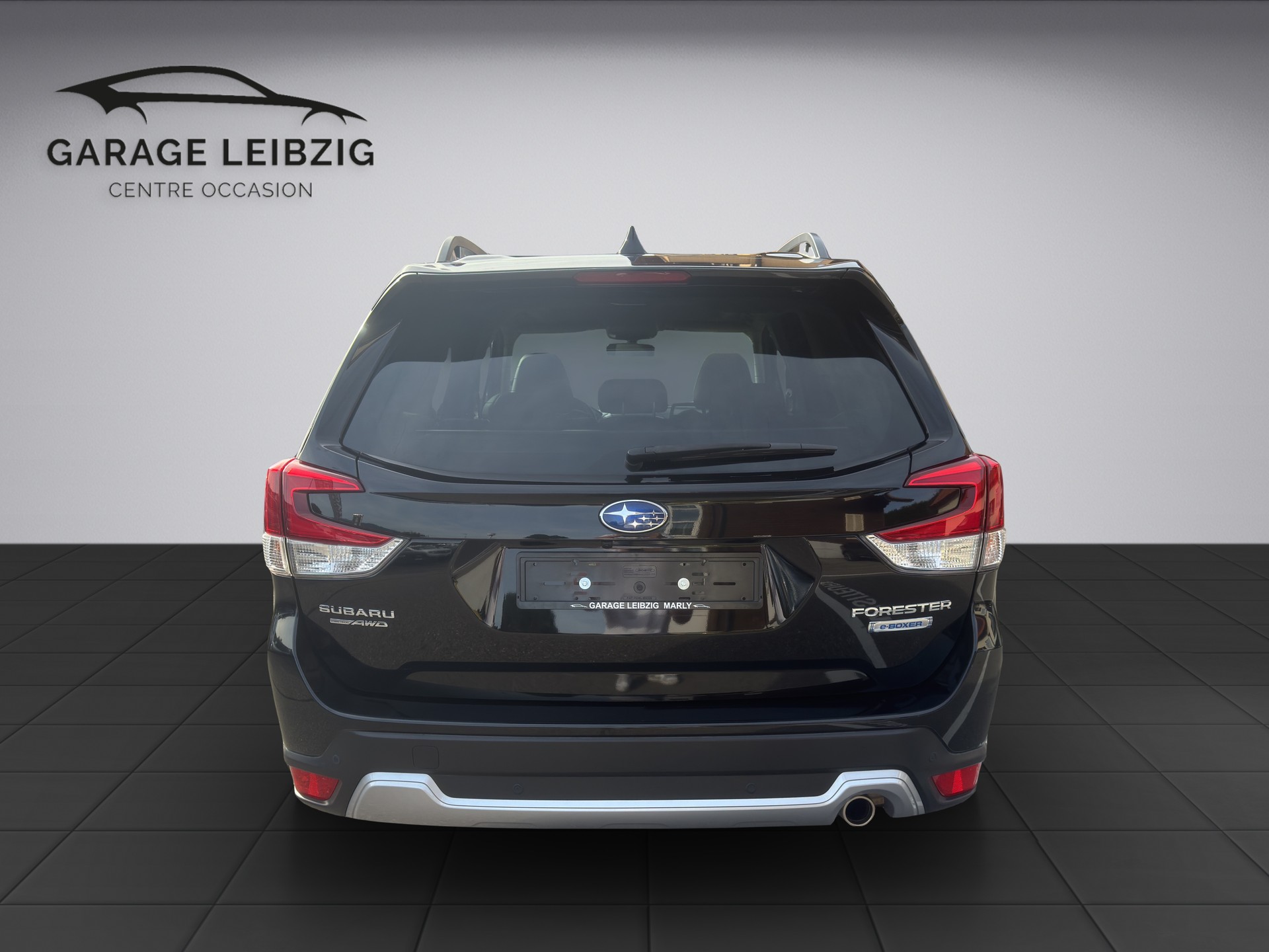 SUBARU Forester Station 2.0i e-Boxer Luxury-image-3
