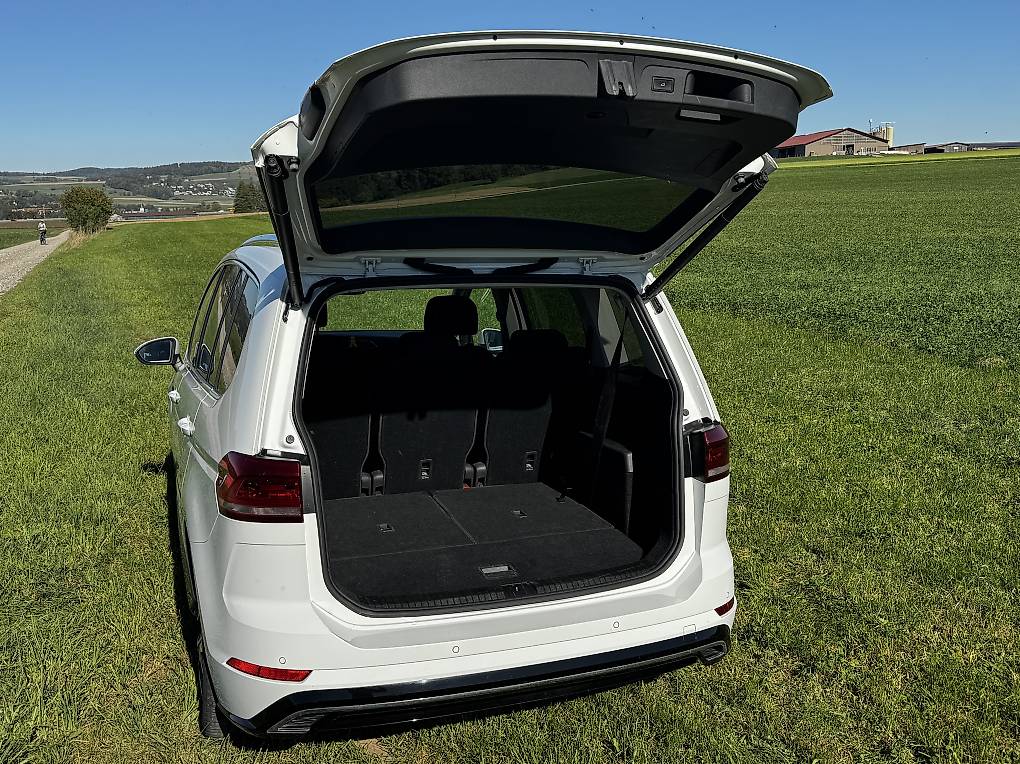 VW TOURAN-image-3
