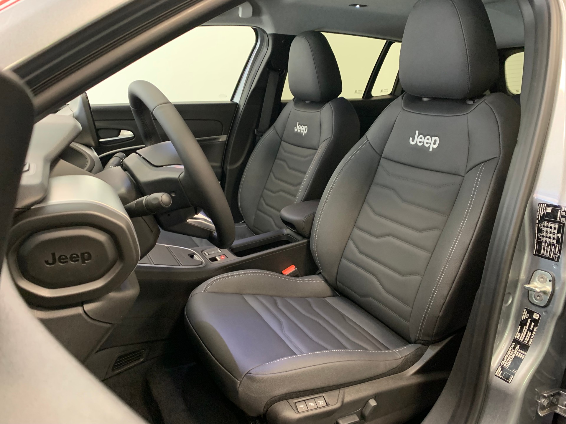 JEEP Avenger 54kWh Summit-image-17