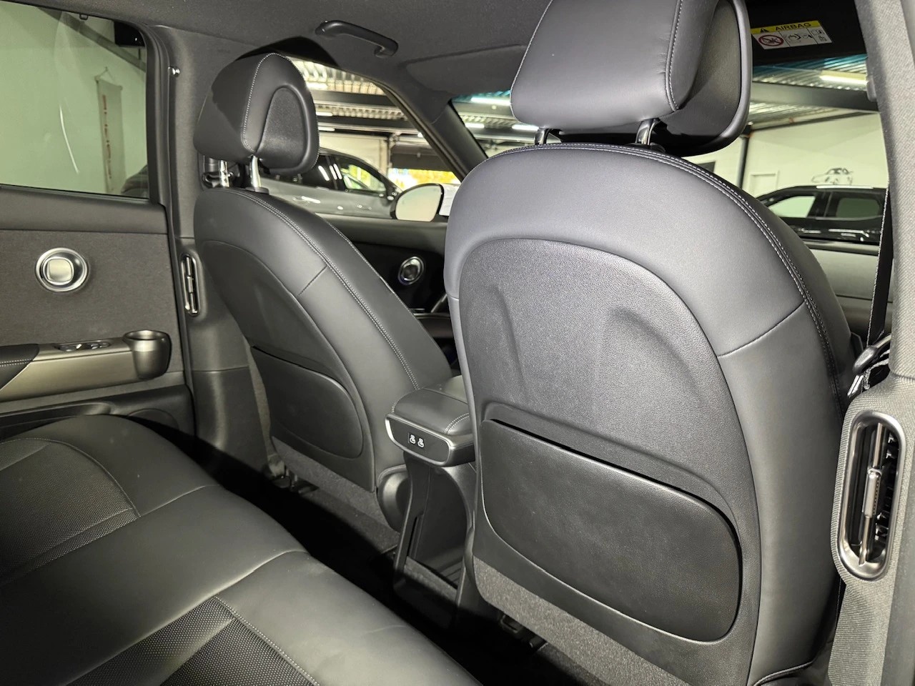 GENESIS GV60 77.4 kWh Sport Allrad / 318PS / Anhängerkupplung-image-7