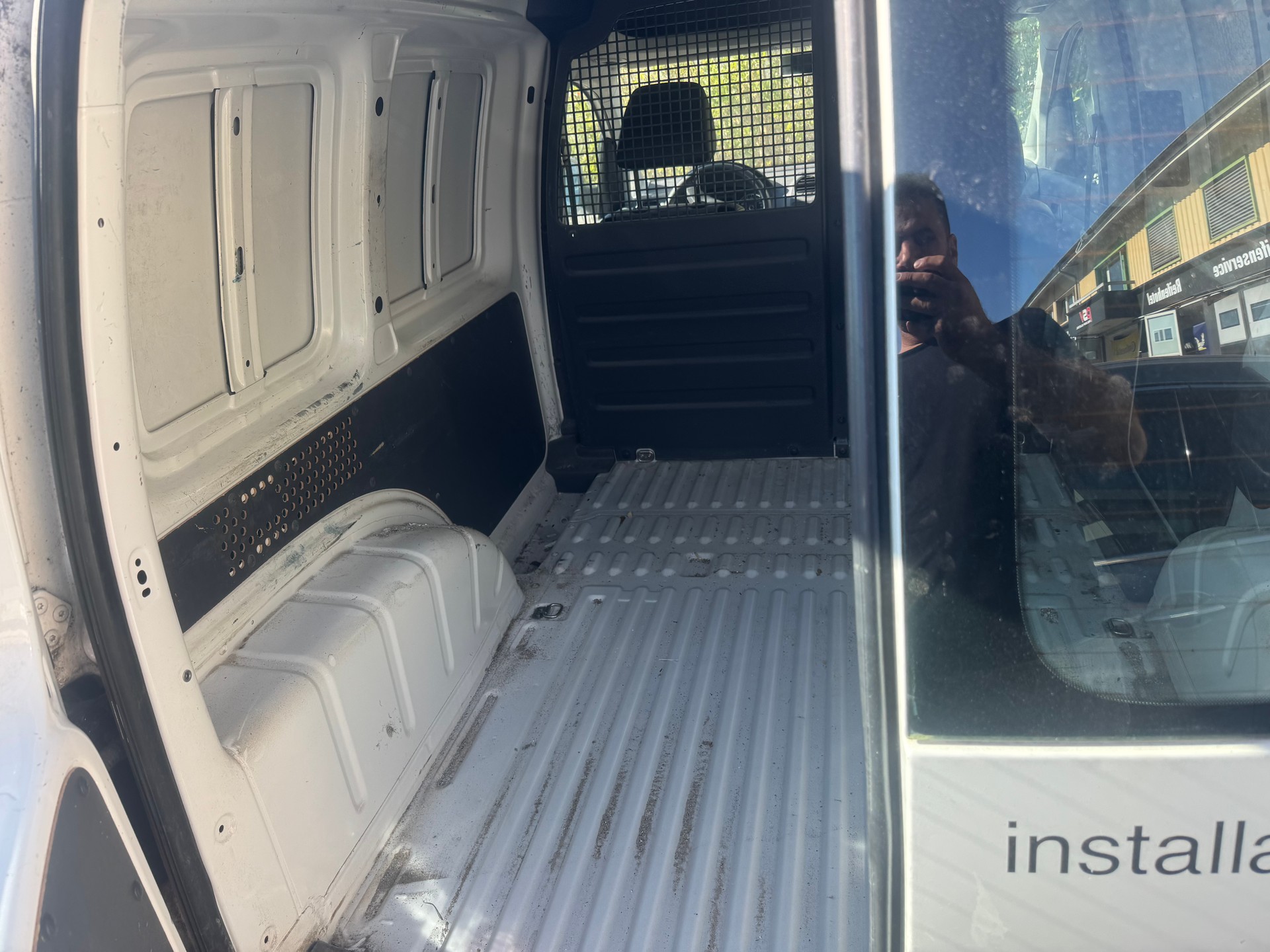 VW Caddy 1.2 TSI-image-3