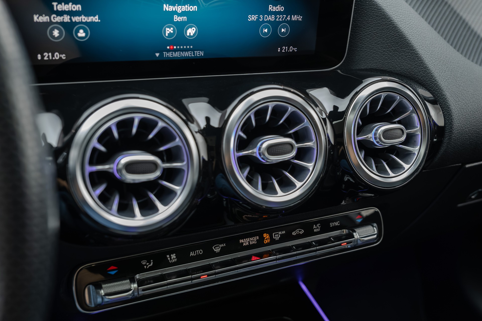 MERCEDES-BENZ B 220 4Matic AMG Line 7G-DCT-image-10
