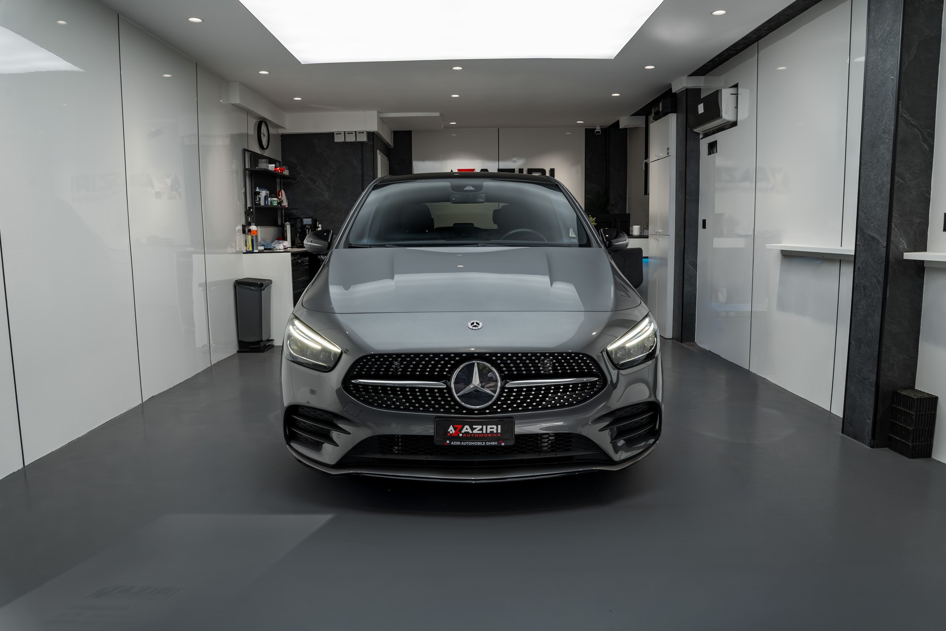 MERCEDES-BENZ B 220 4Matic AMG Line 7G-DCT-image-1