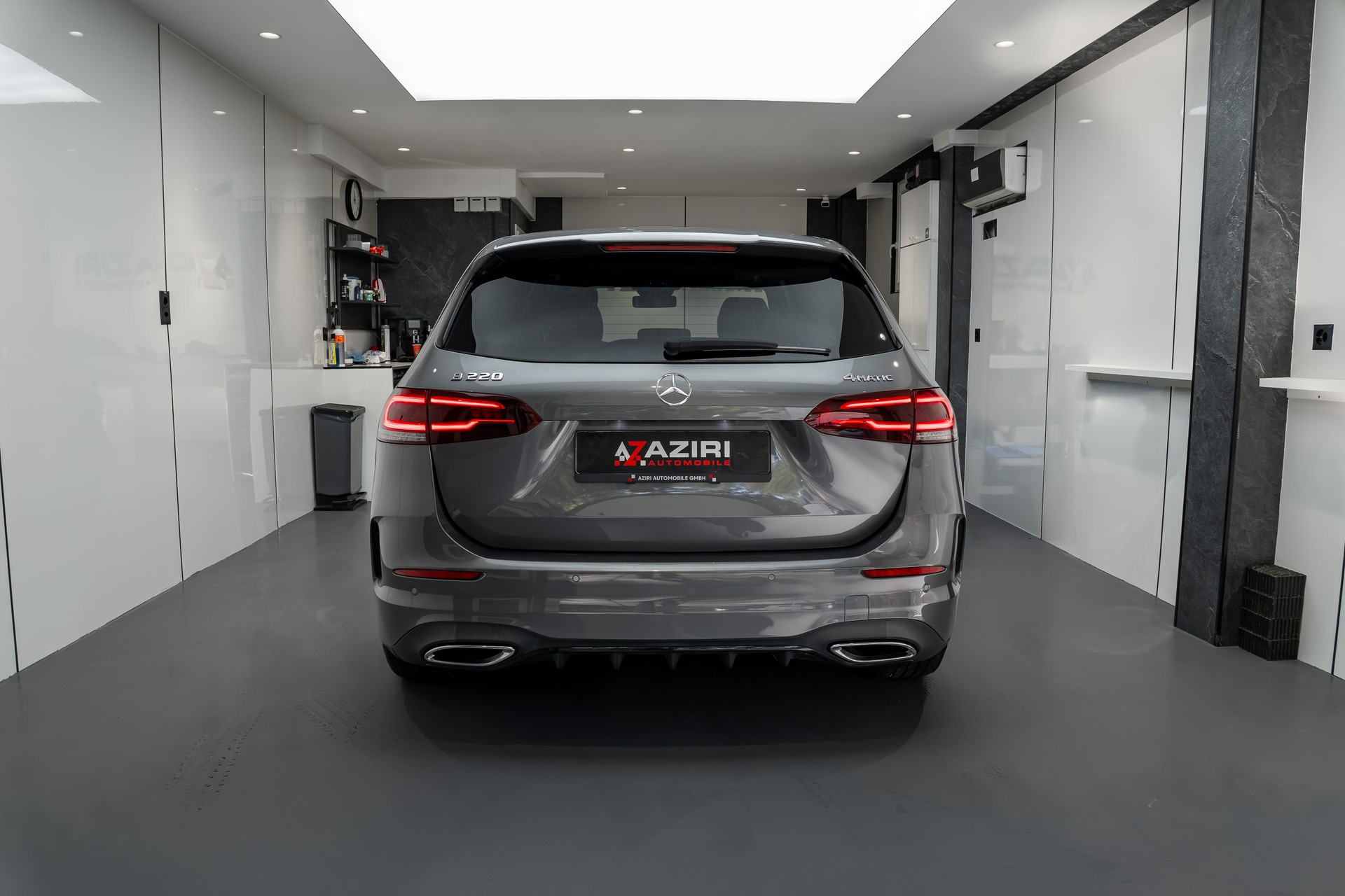 MERCEDES-BENZ B 220 4Matic AMG Line 7G-DCT-image-4
