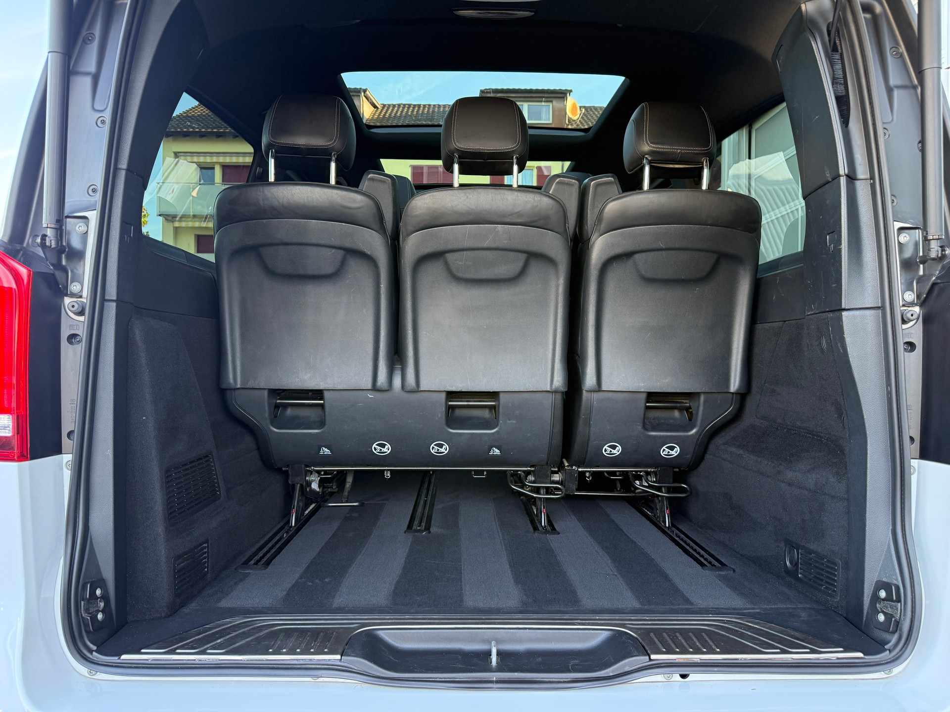 MERCEDES-BENZ V 300 d lang Avantgarde 4Matic 9G-Tronic *** PANORAMADACH***-image-31