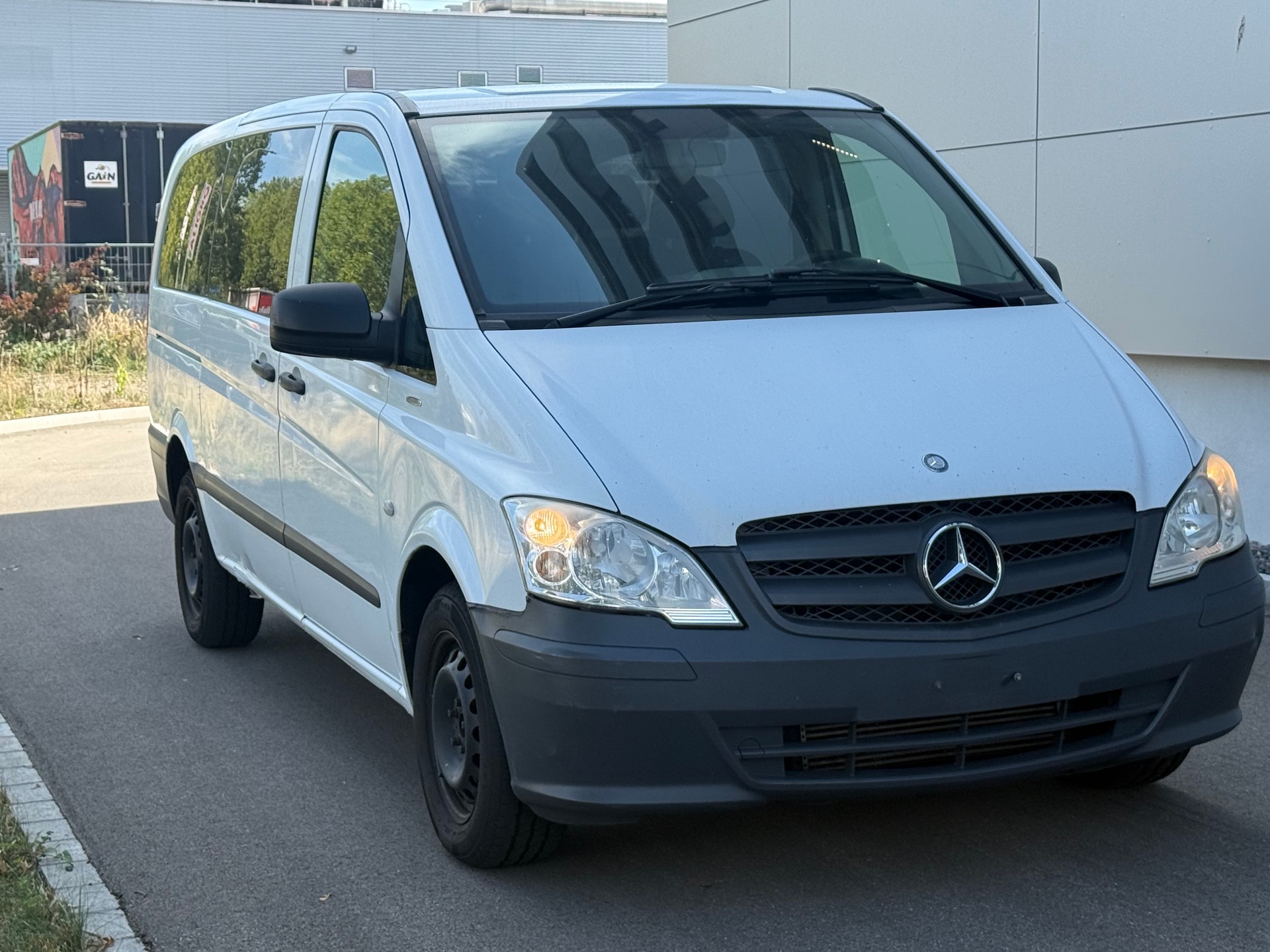 MERCEDES-BENZ Vito 113 CDI Blue Efficiency EL A-image-2