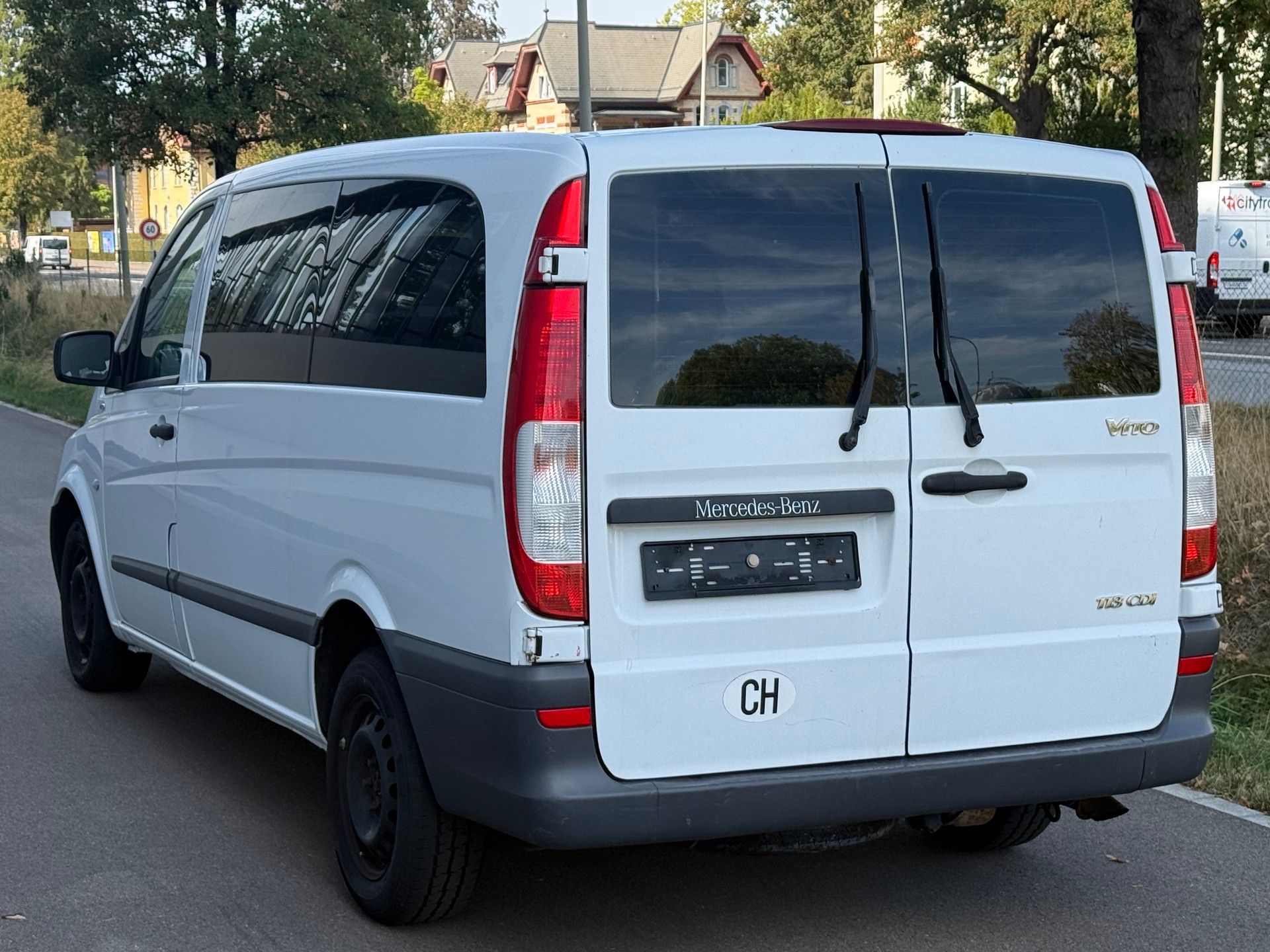 MERCEDES-BENZ Vito 113 CDI Blue Efficiency EL A-image-3