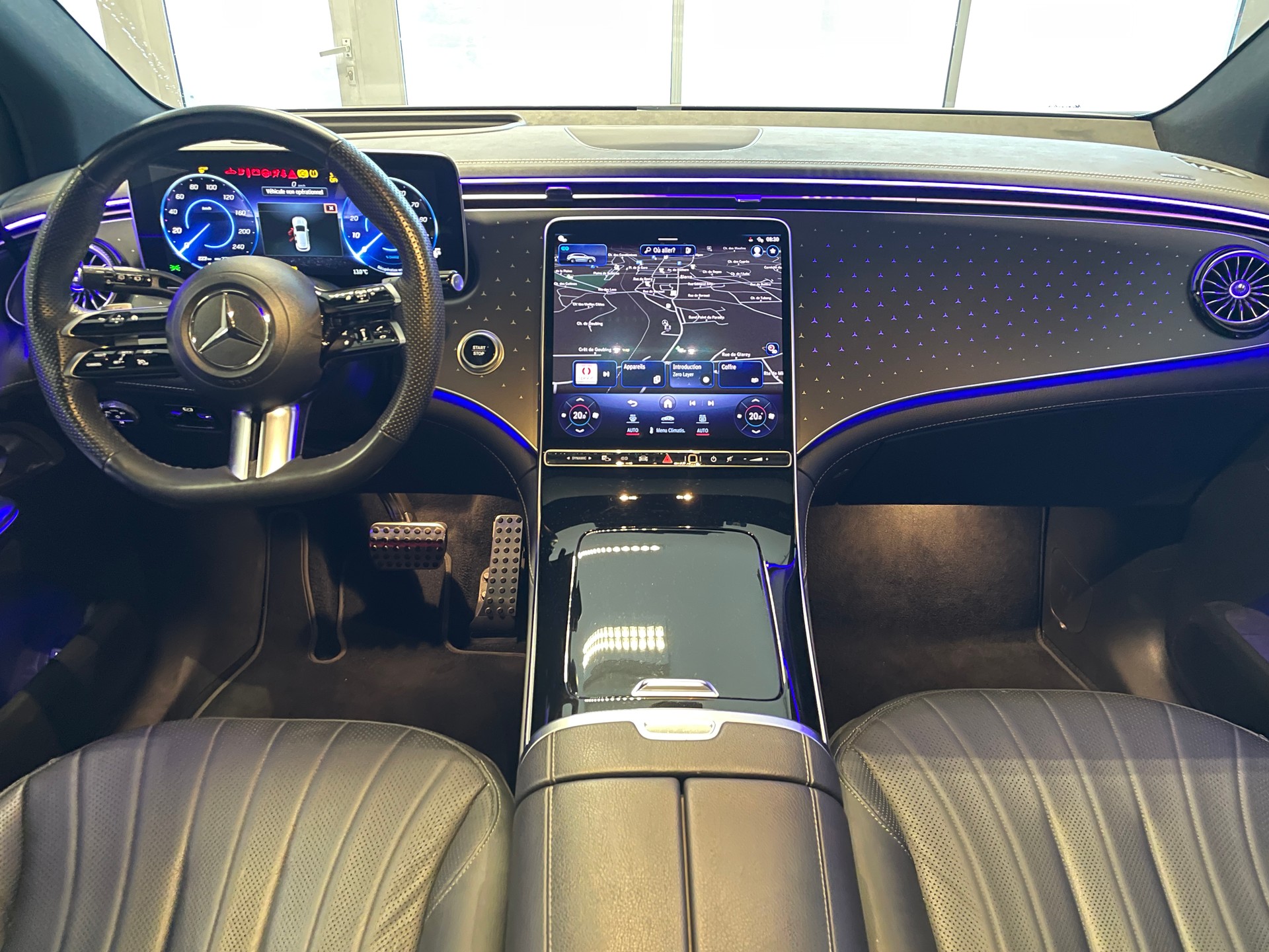 MERCEDES-BENZ EQE SUV 500 4 Matic AMG Line-image-12