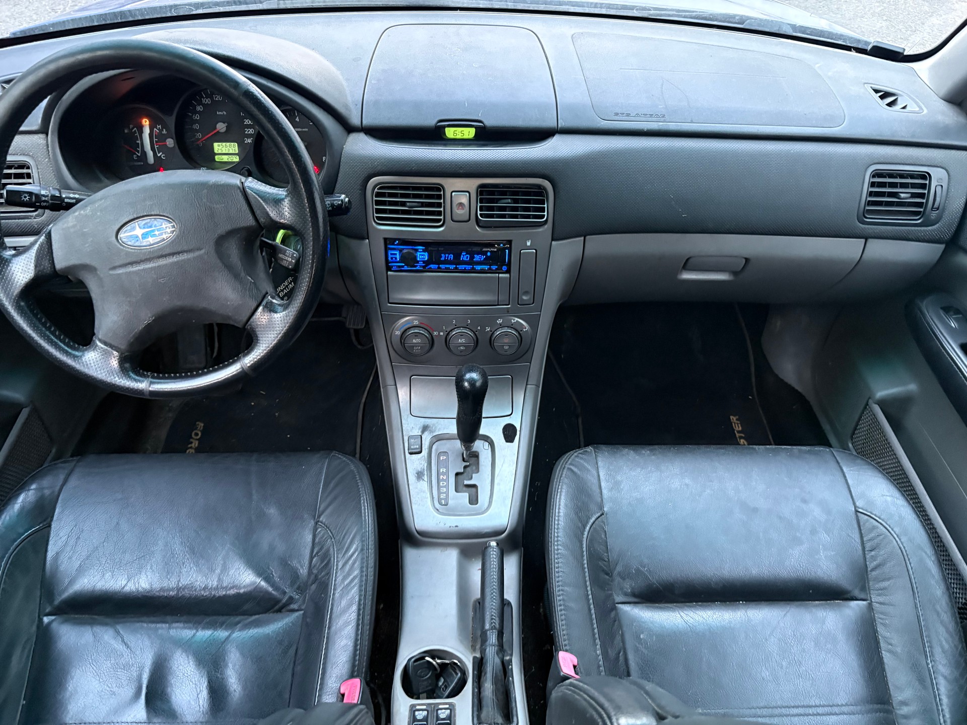 SUBARU Forester 2.0XT Automatic-image-11