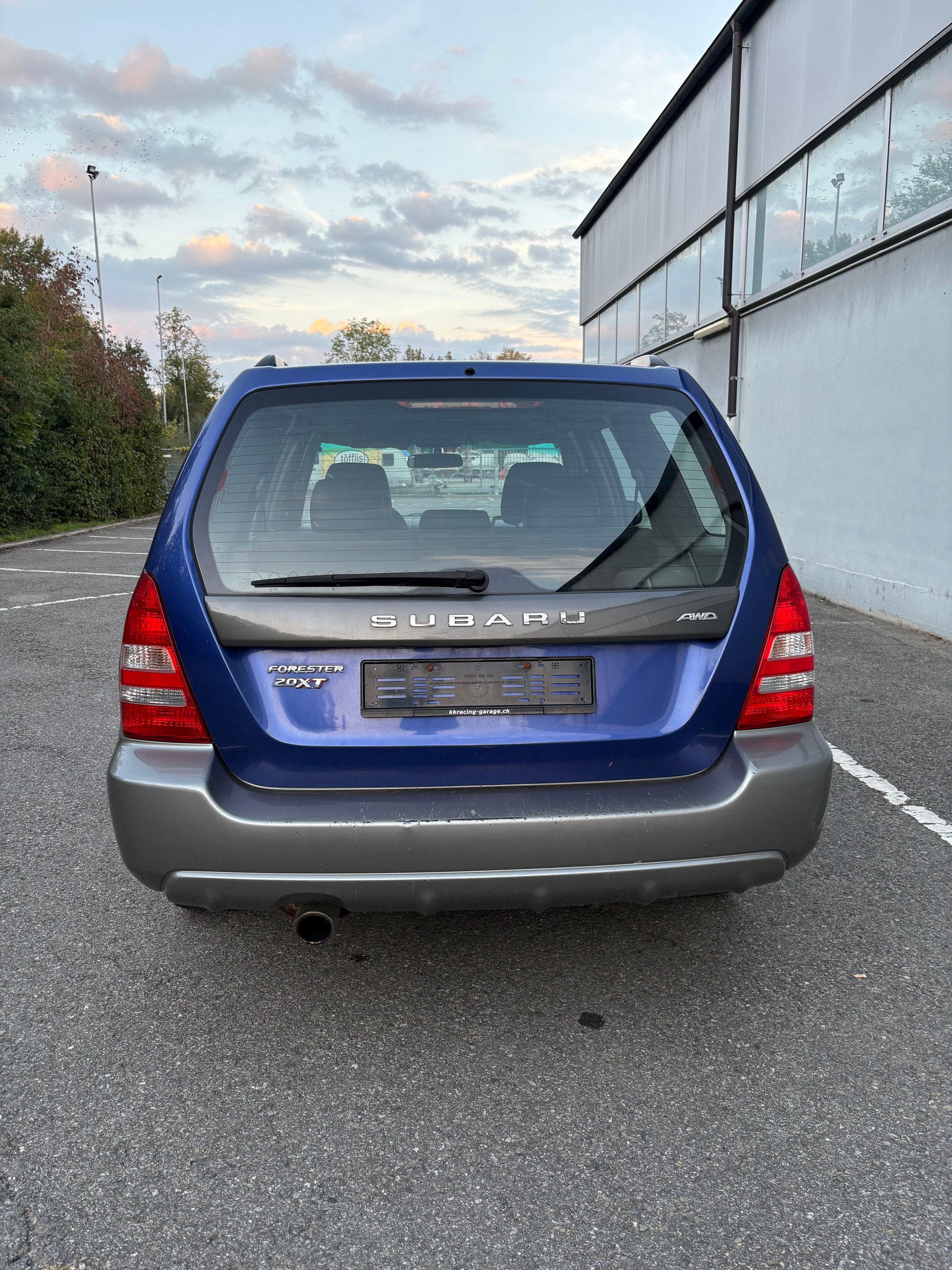 SUBARU Forester 2.0XT Automatic-image-5