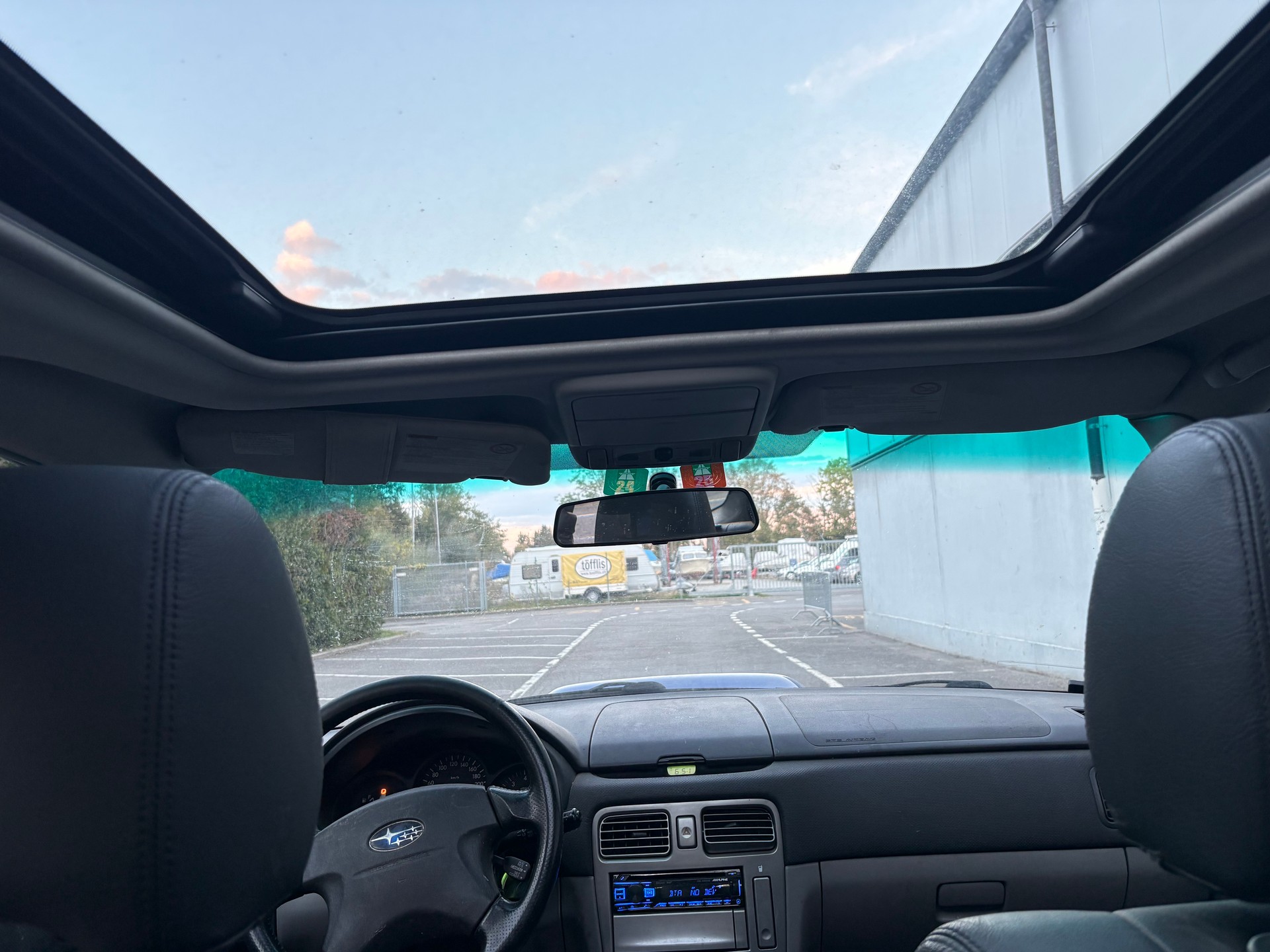 SUBARU Forester 2.0XT Automatic-image-13