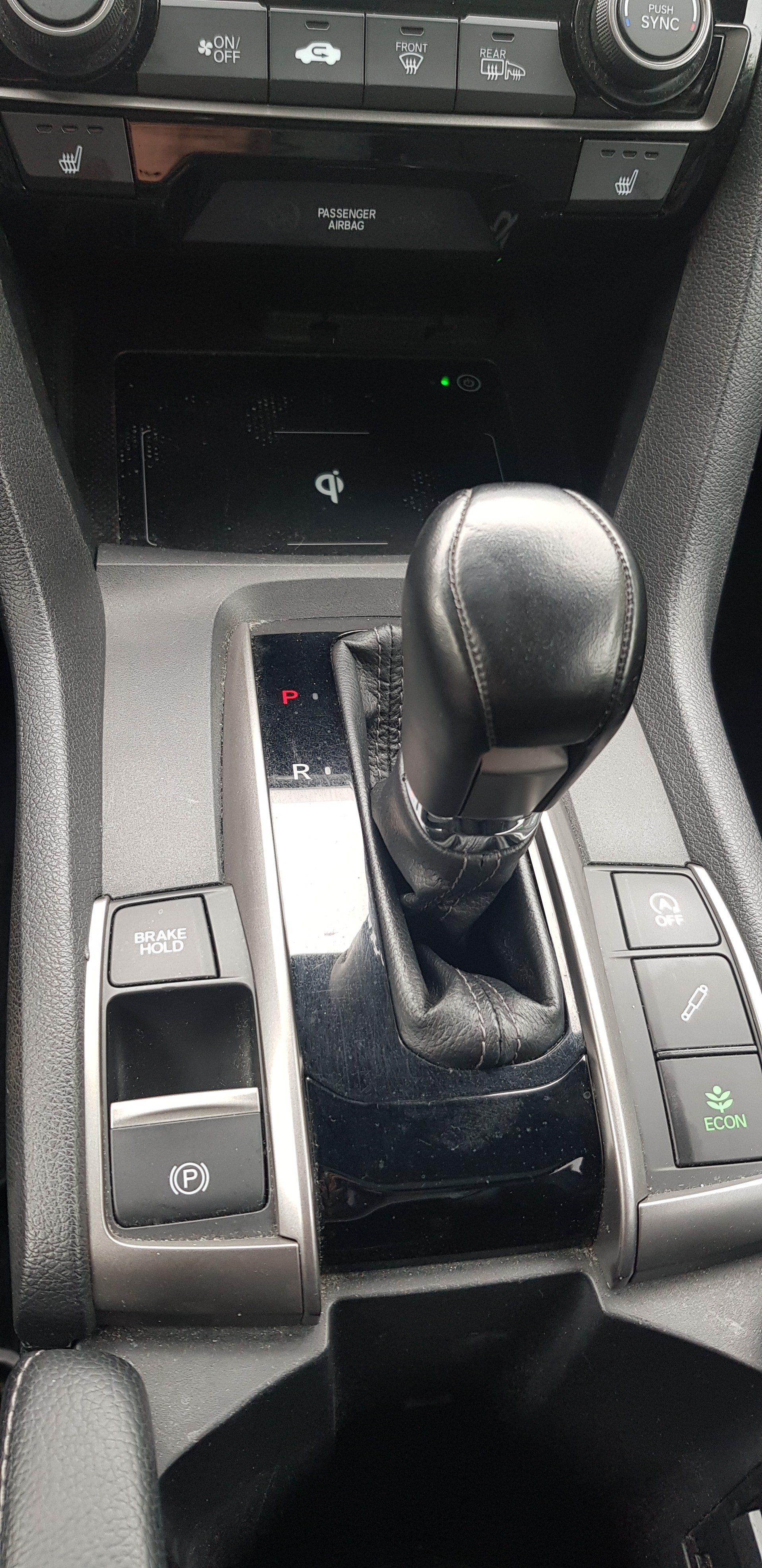 HONDA Civic VTEC Executive Premium Automat-image-13