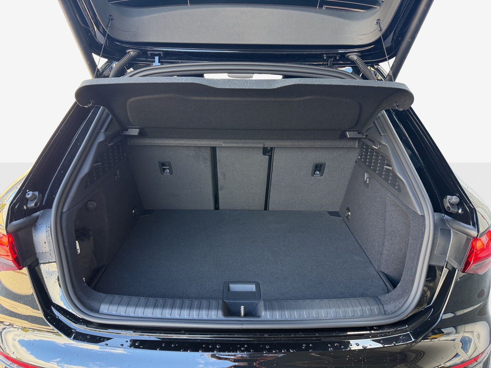 AUDI A3 Sportback TFSI 110 kW Attraction S tronic-image-12