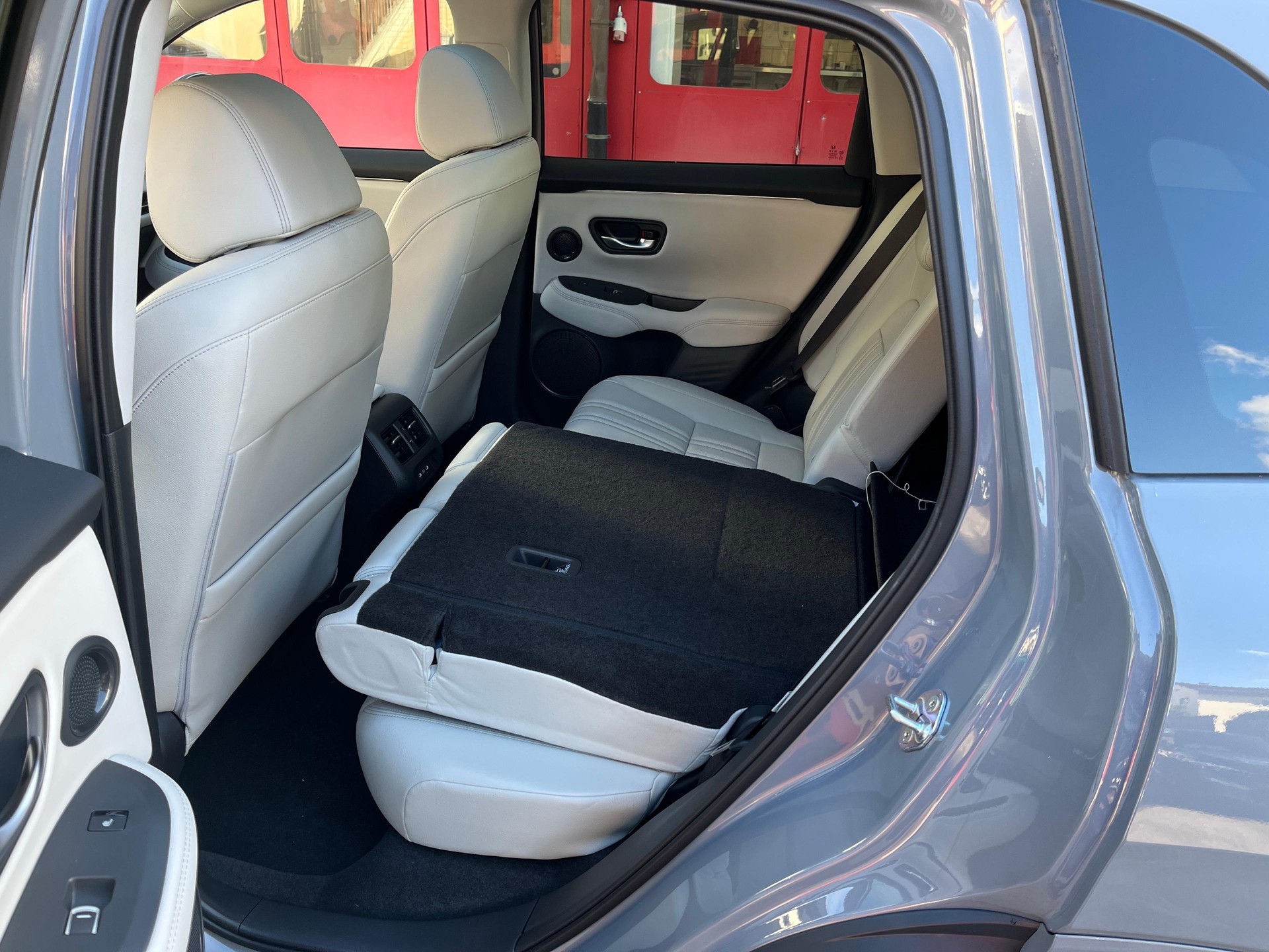 HONDA ZR-V 2.0 i-MMD Advance mit 1.9% Leasing und 8 Jahren Garantie-image-12