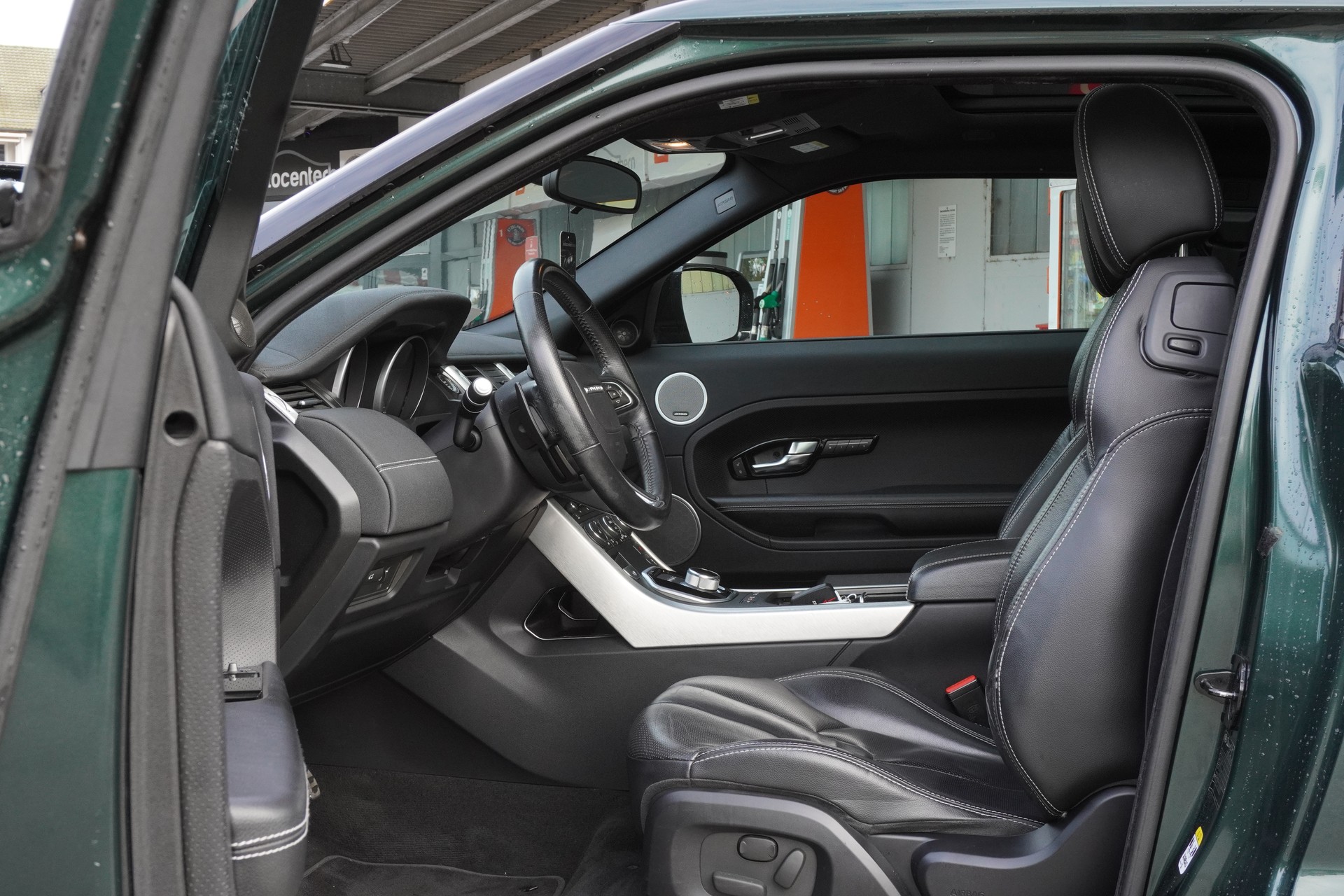 LAND ROVER Range Rover Evoque 2.2 SD4 Dynamic AT6-image-8