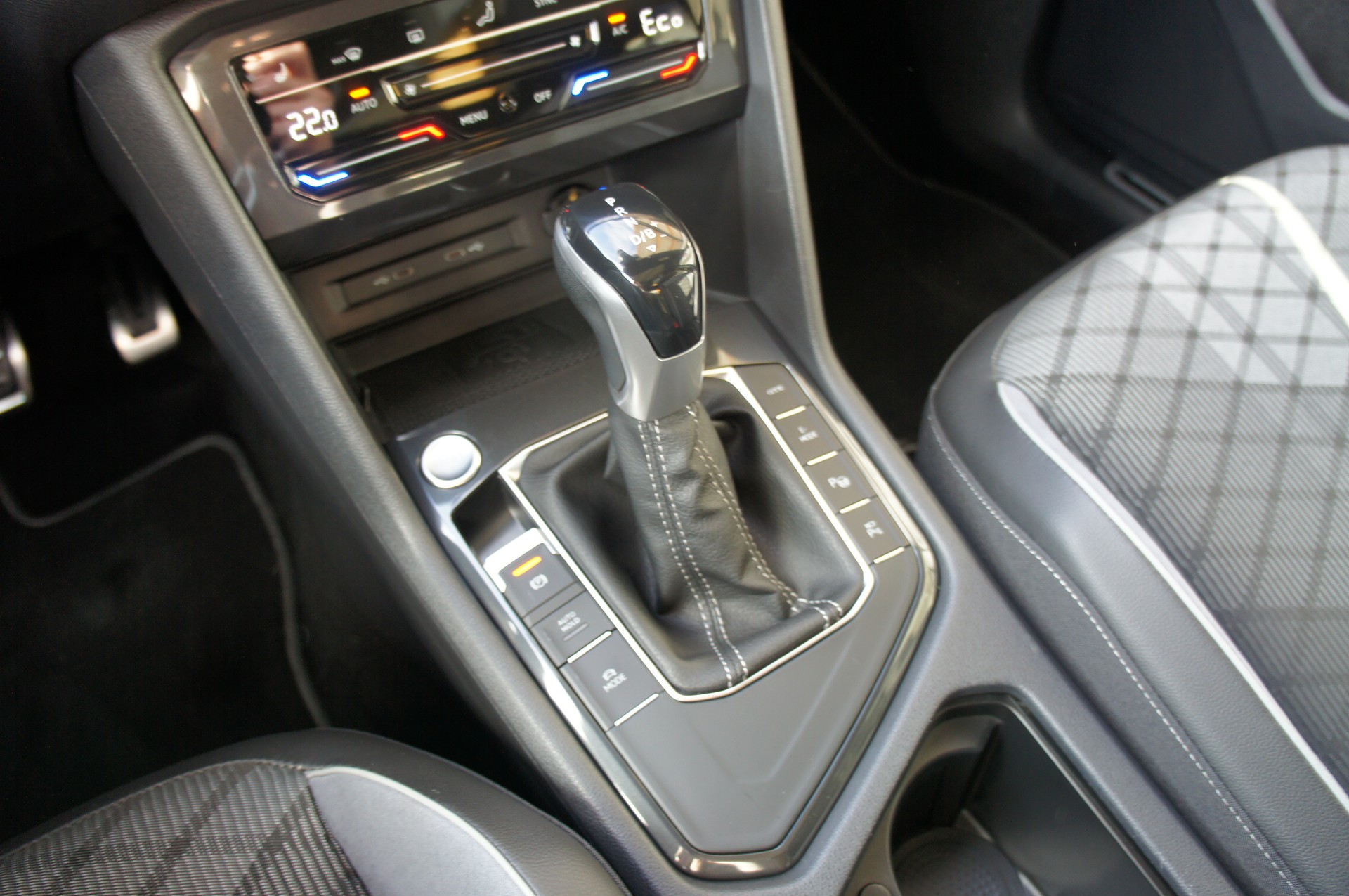 VW Tiguan 1.4TSI PHEV Selection DSG-image-17