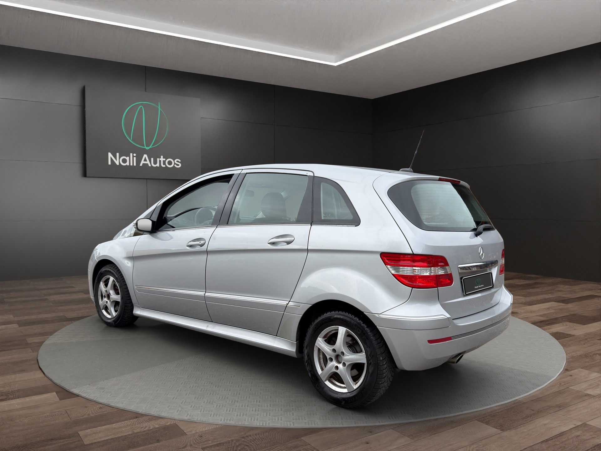 MERCEDES-BENZ B 170-image-7