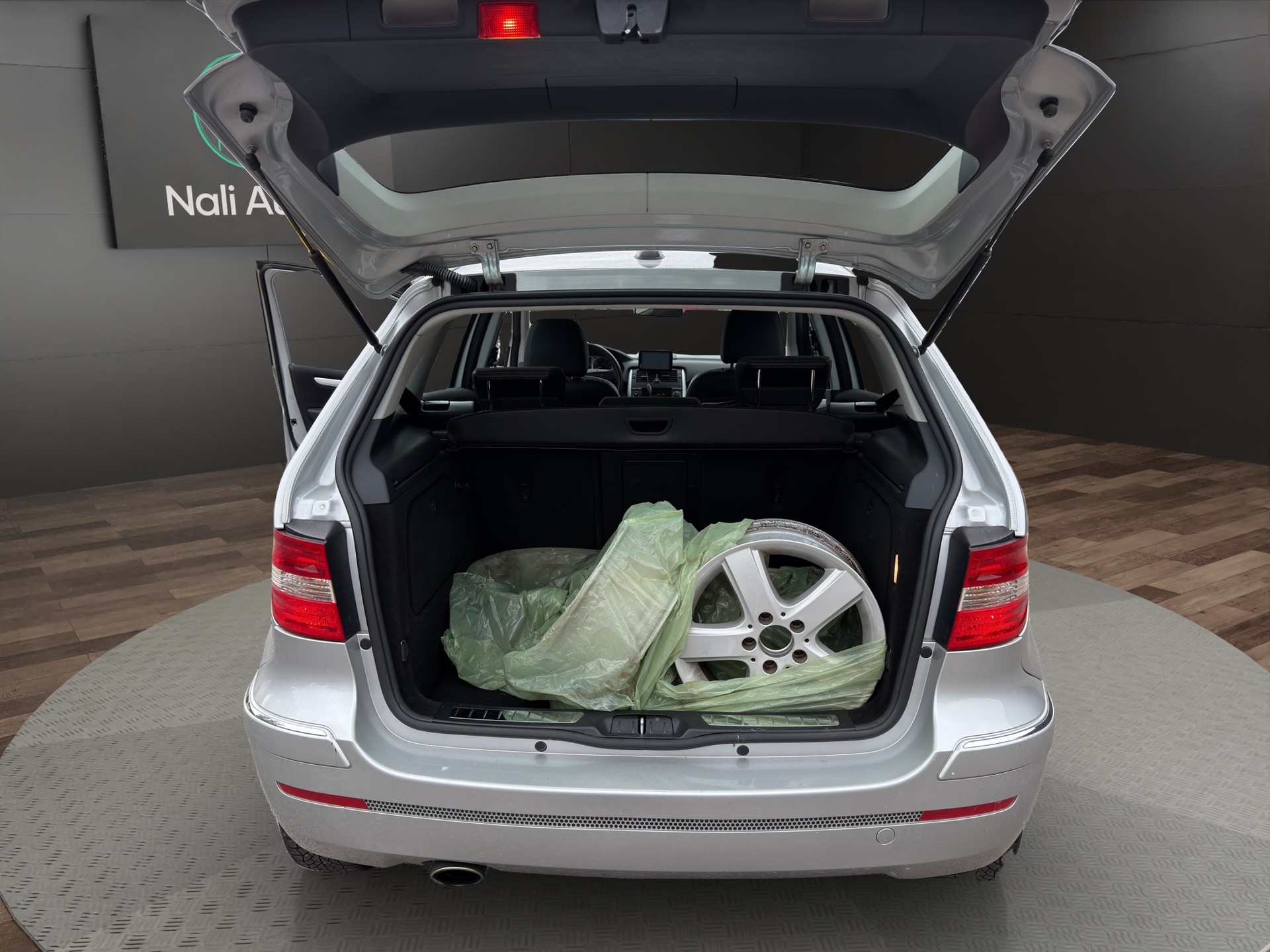 MERCEDES-BENZ B 170-image-11