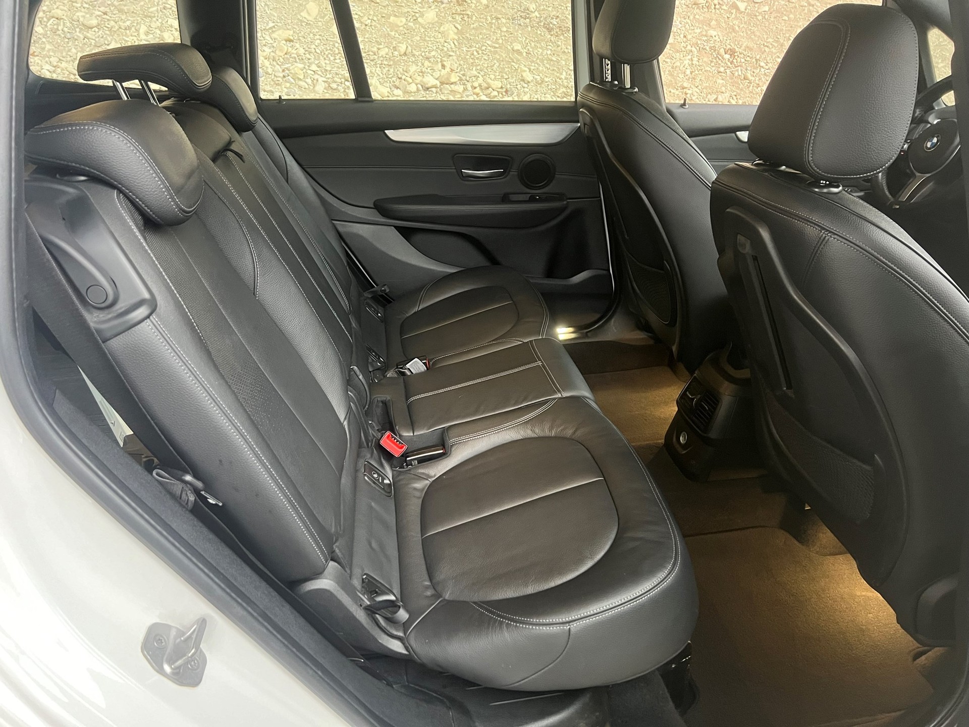 BMW 220d xDrive Gran Tourer M-Sport 7 Plätzer Steptronic-image-10