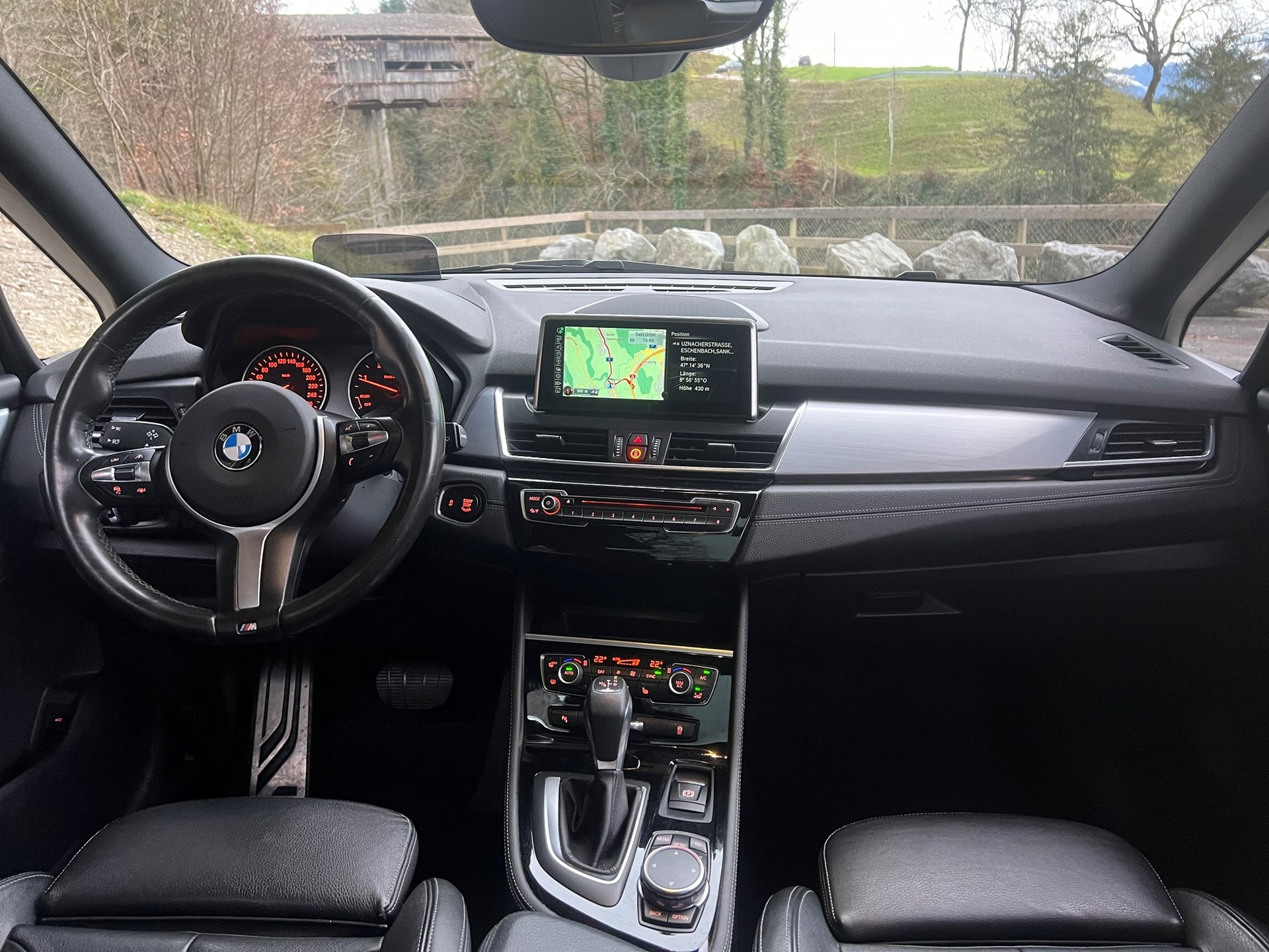 BMW 220d xDrive Gran Tourer M-Sport 7 Plätzer Steptronic-image-6