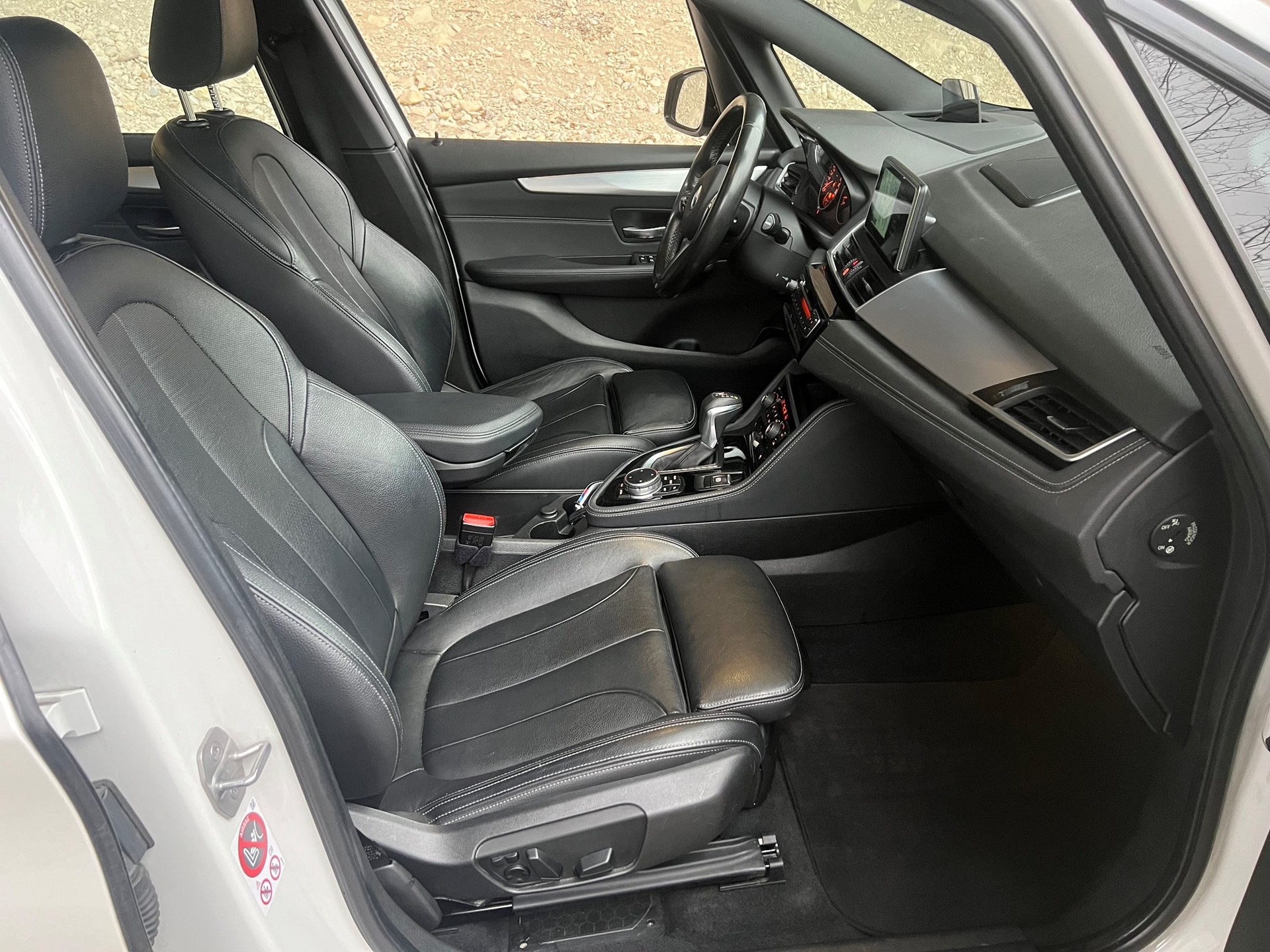 BMW 220d xDrive Gran Tourer M-Sport 7 Plätzer Steptronic-image-9
