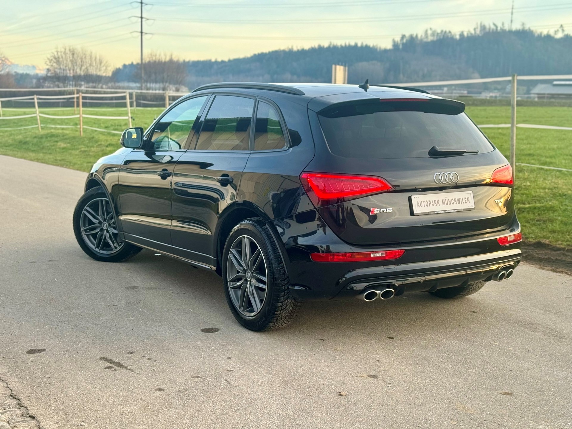 AUDI SQ5 3.0 TDI plus quattro tiptronic-image-3